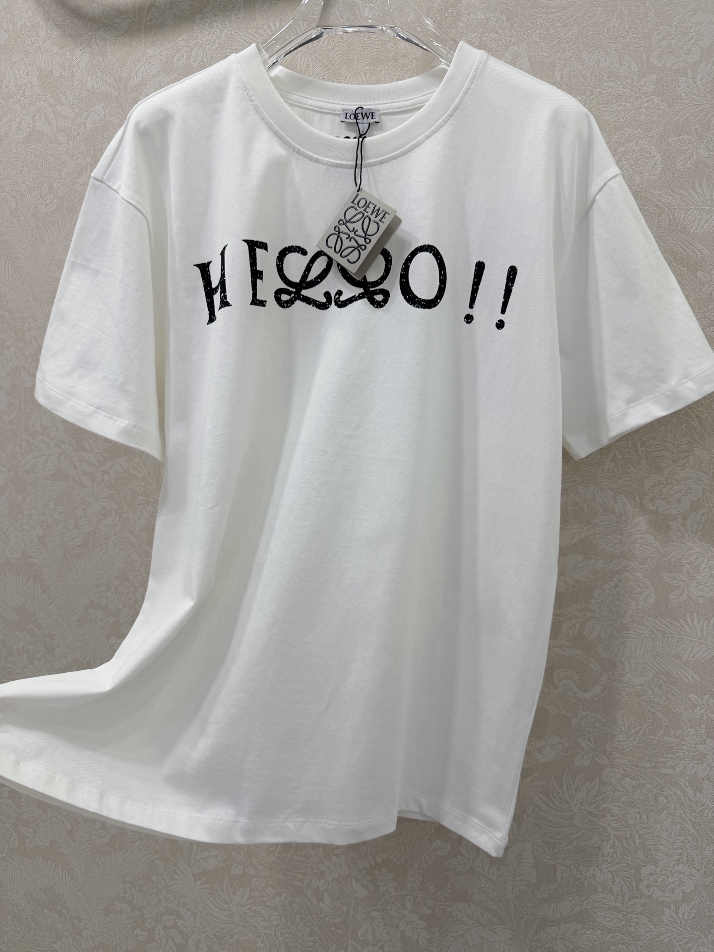 🔥🔥LOEW* 26早春新款Hello!短袖T恤 高版出品！高弹纯棉面料软而不塌，早春单穿叠穿都能衬出利