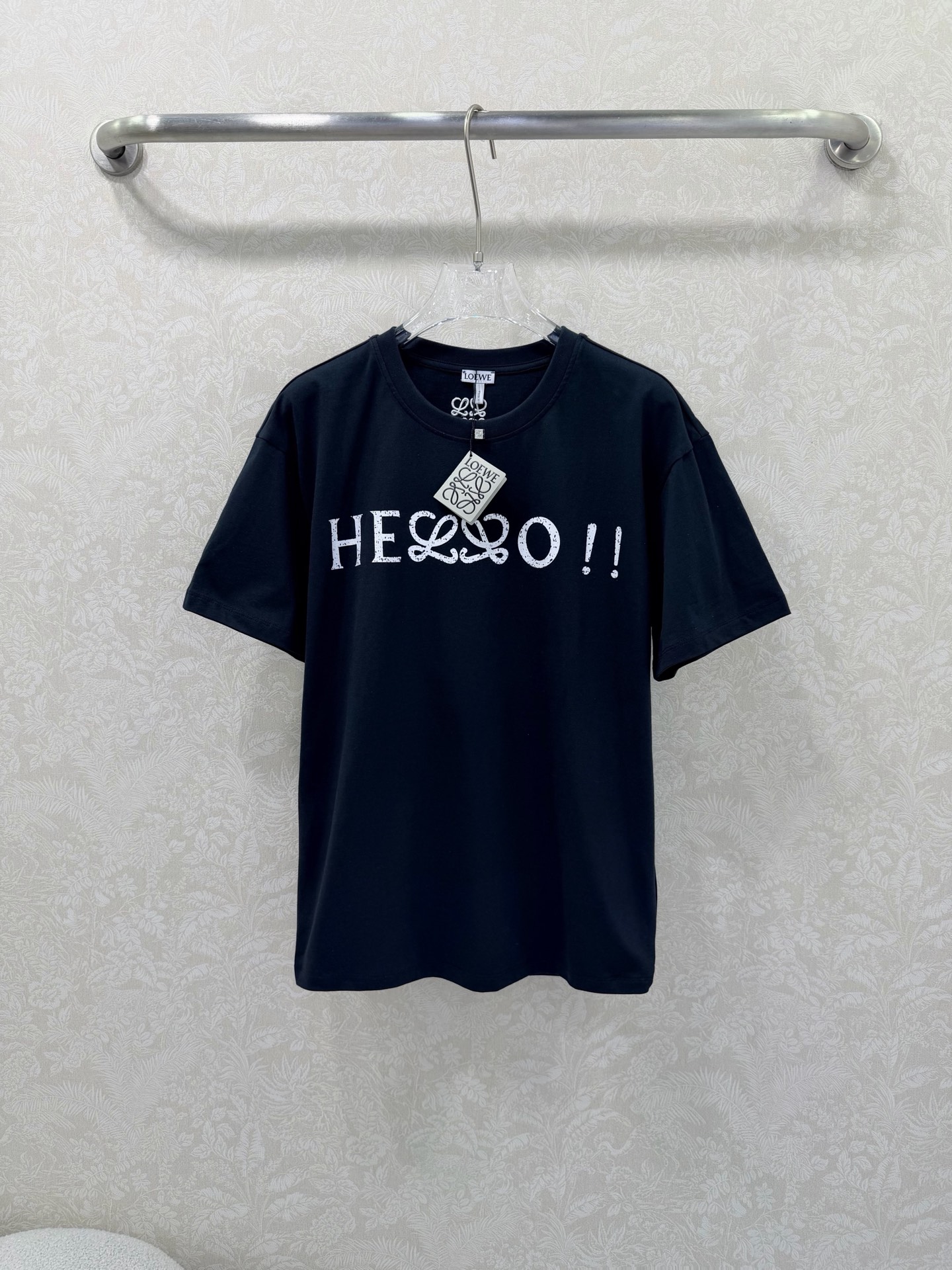 🔥🔥LOEW* 26早春新款Hello!短袖T恤 高版出品！高弹纯棉面料软而不塌，早春单穿叠穿都能衬出利