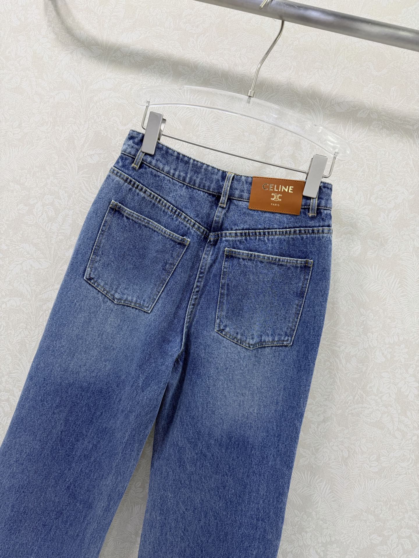 🔥🔥CELIN*26早春新款牛仔裤 高腰款式后腰饰以标志性凯旋门logo徽标 一眼看上的百搭单品💫 时髦