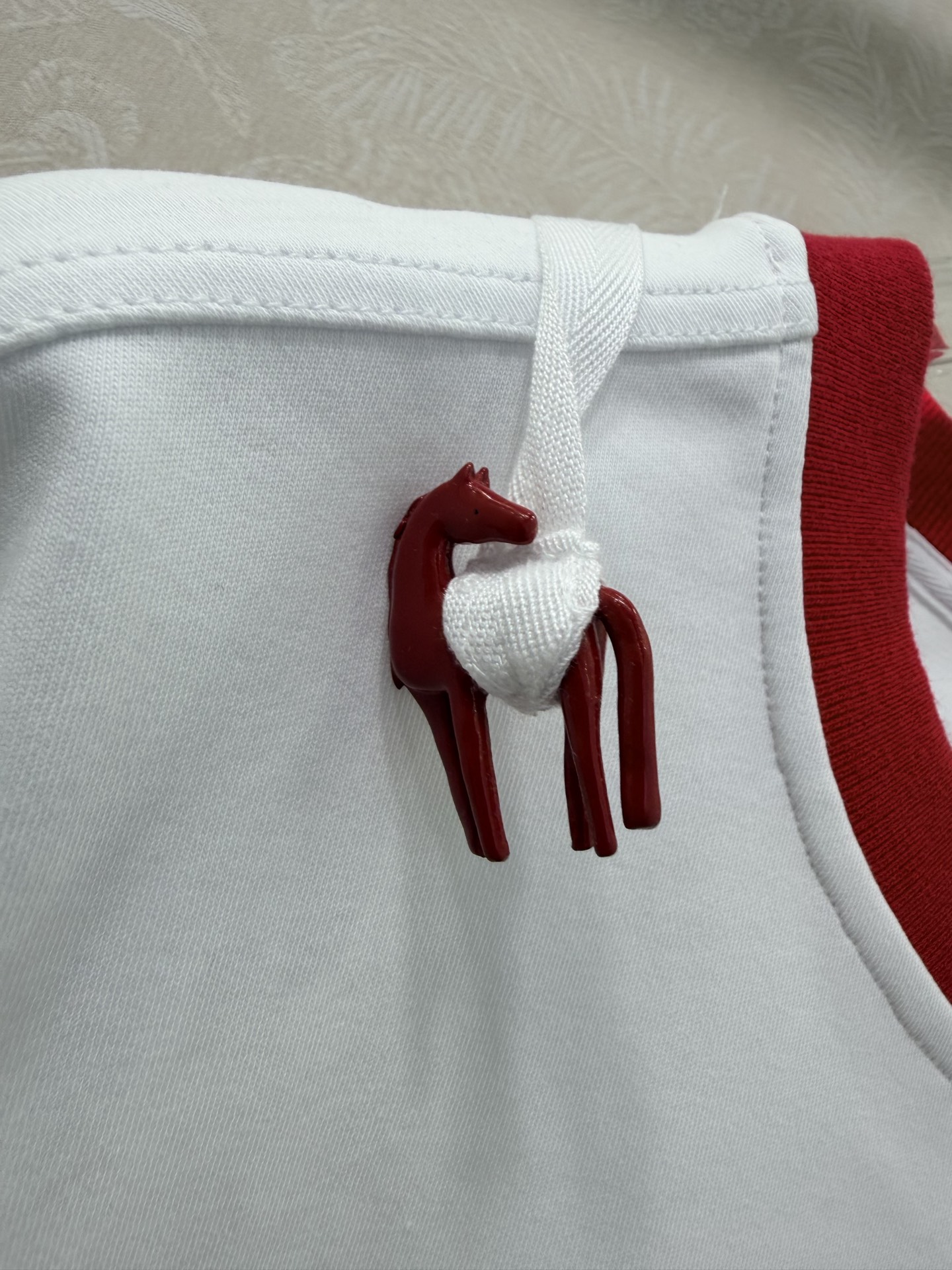 🔥🔥PORT 26春季新款 马元素短袖T恤 红色圆领+肩部小马刺绣 简约又有细节感!小马元素寓意”马上有