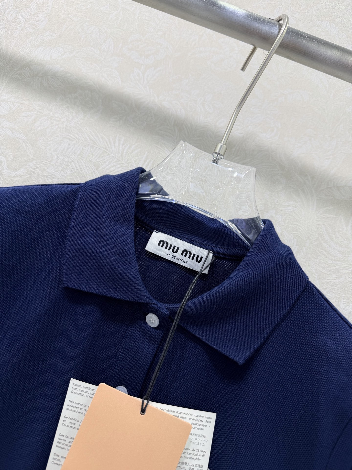 🔥🔥Miumi*25新款翻领短袖polo上衣 定制YB朱地全棉材质 自带空洞吸湿透气半开襟钮扣处理 成衣