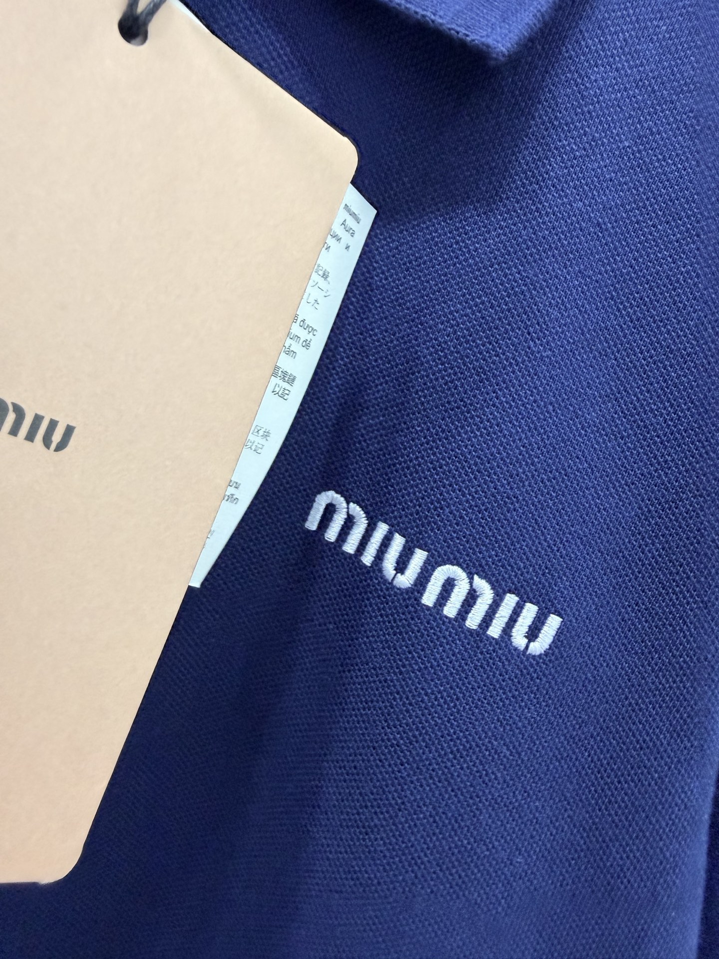 🔥🔥Miumi*25新款翻领短袖polo上衣 定制YB朱地全棉材质 自带空洞吸湿透气半开襟钮扣处理 成衣