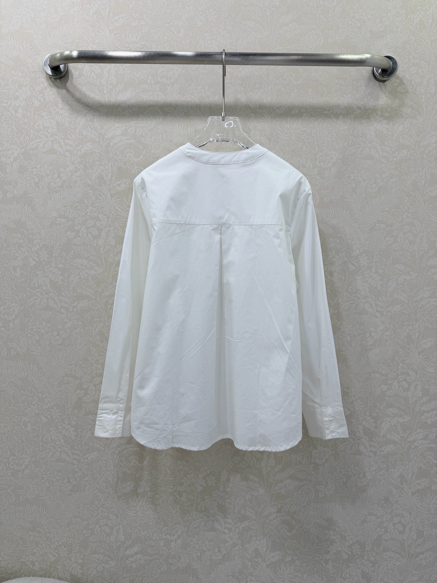 🔥🔥miumi* 26新款圆领木耳边花边长袖衬衣 全棉材质 质感舒适细腻 上身充满精致高智气息 精致度瞬