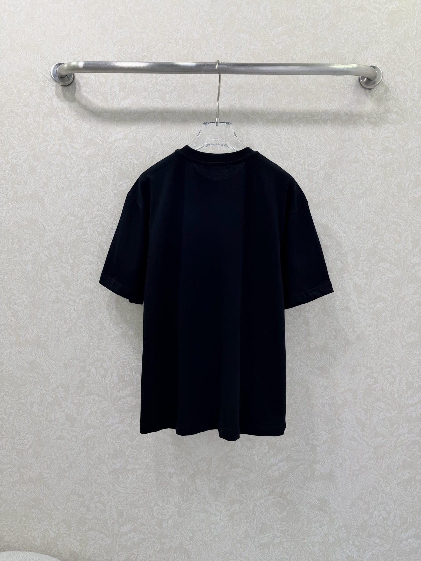 🔥🔥Alexander Wan*26早春新款短袖T恤 胸前红色地图轮廓，辨识度超高，品牌logo和“sp