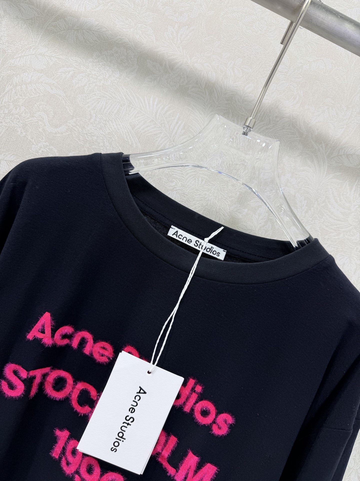 🔥🔥Acne studi* 26Ss限定新款 1966字母印花植绒长袖上衣 顶级高版出品！经典的白黑底色