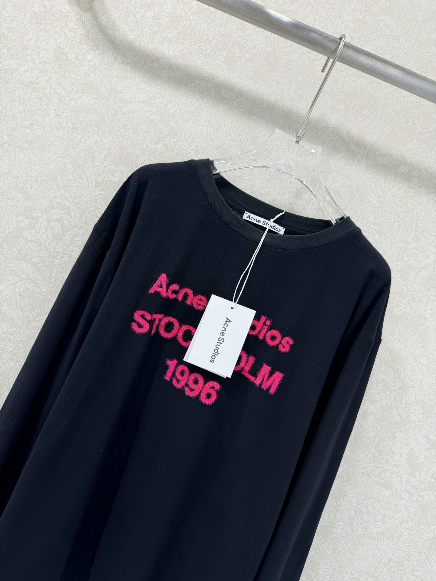 🔥🔥Acne studi* 26Ss限定新款 1966字母印花植绒长袖上衣 顶级高版出品！经典的白黑底色
