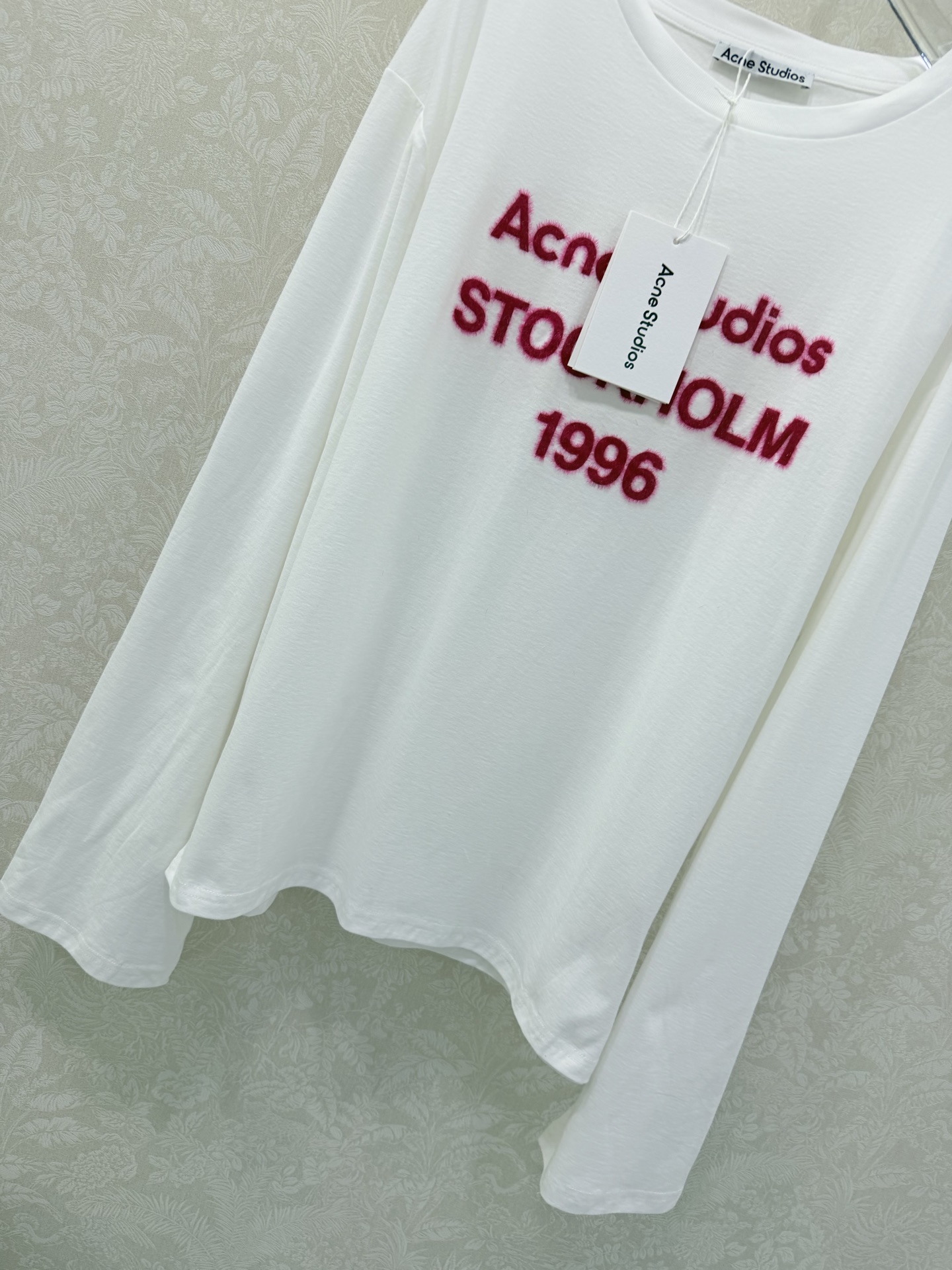 🔥🔥Acne studi* 26Ss限定新款 1966字母印花植绒长袖上衣 顶级高版出品！经典的白黑底色