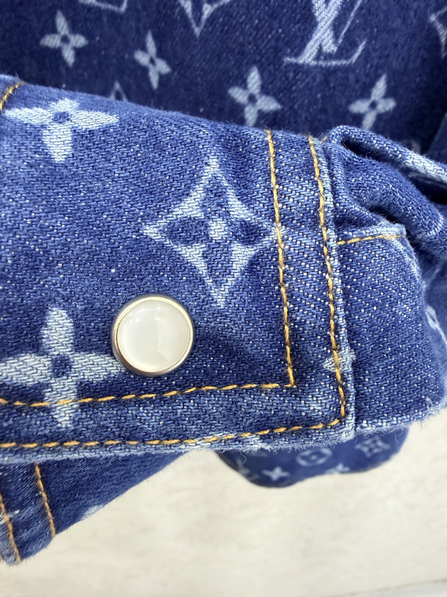 🔥🔥Loui*Vuitto*26新款经典老花牛仔系列 夹克外套+短裙+衬衣 同步上新🩵 经典老花牛仔花色