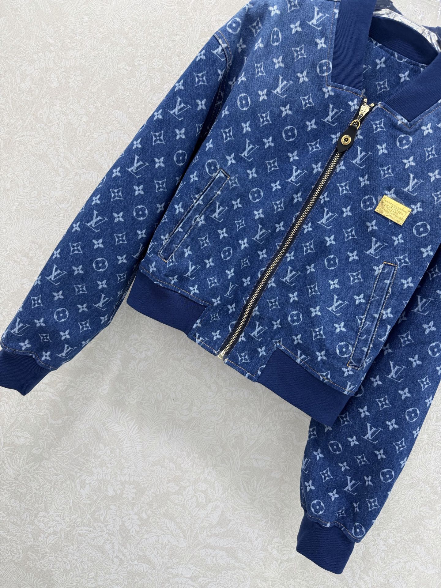 🔥🔥Loui*Vuitto*26新款经典老花牛仔系列 夹克外套+短裙+衬衣 同步上新🩵 经典老花牛仔花色