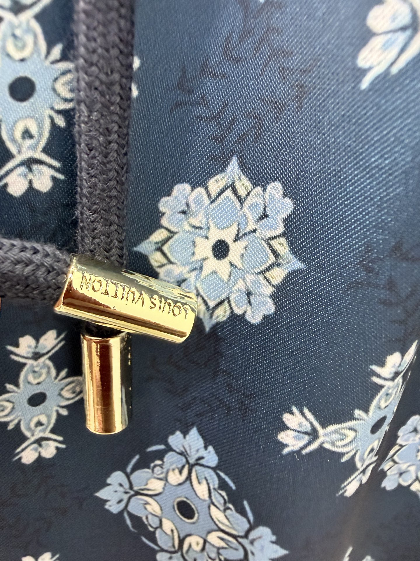 🔥🔥Louis Vuitt*n*26新款老花字母印花阔腿长裤 裤子直筒版型无敌显瘦 设计拉长人体比例 休