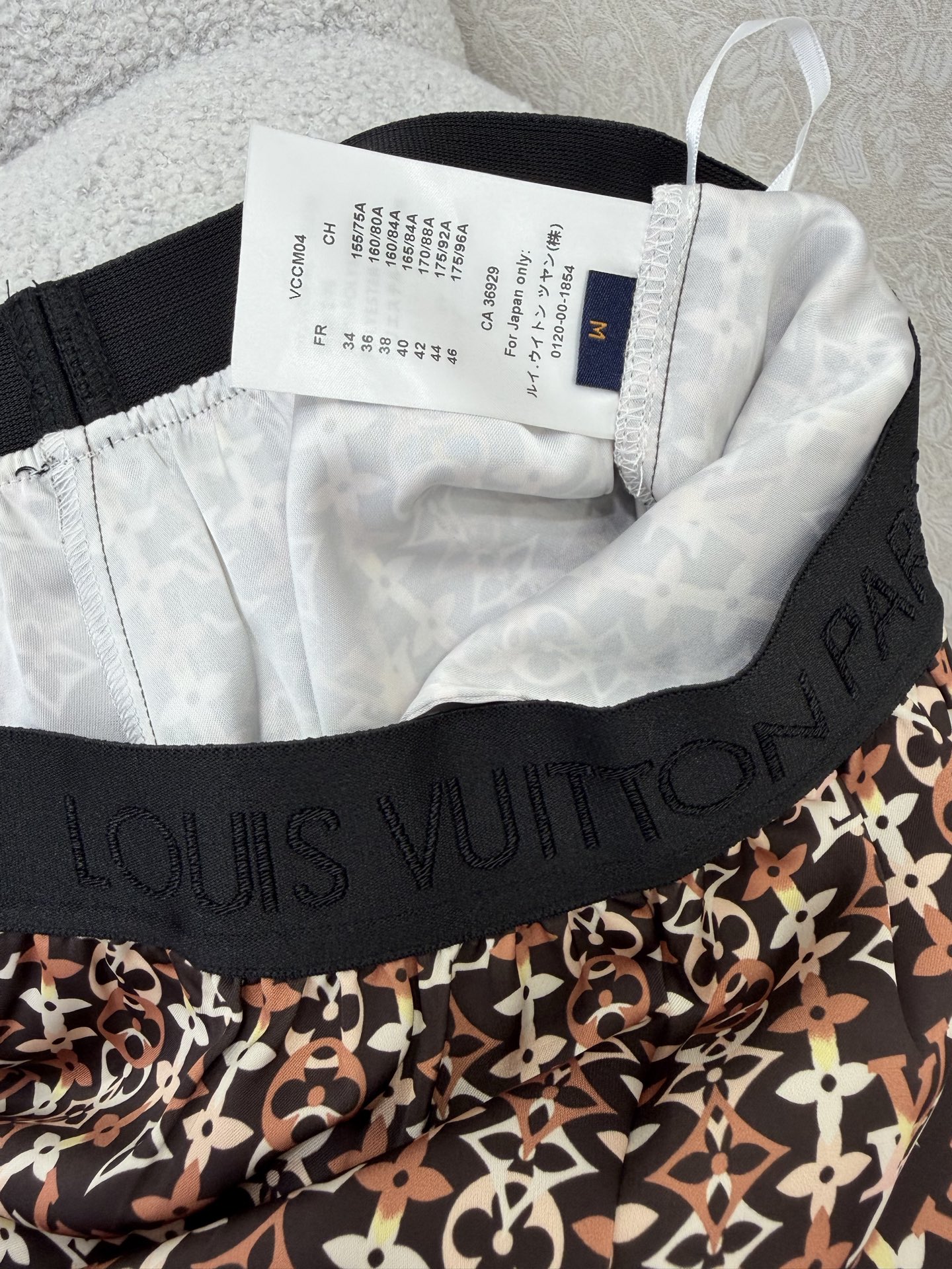 🔥🔥Louis Vuitt*n*26新款腰头字母提花织带老花字母印花阔腿长裤 裤子直筒版型无敌显瘦 设计