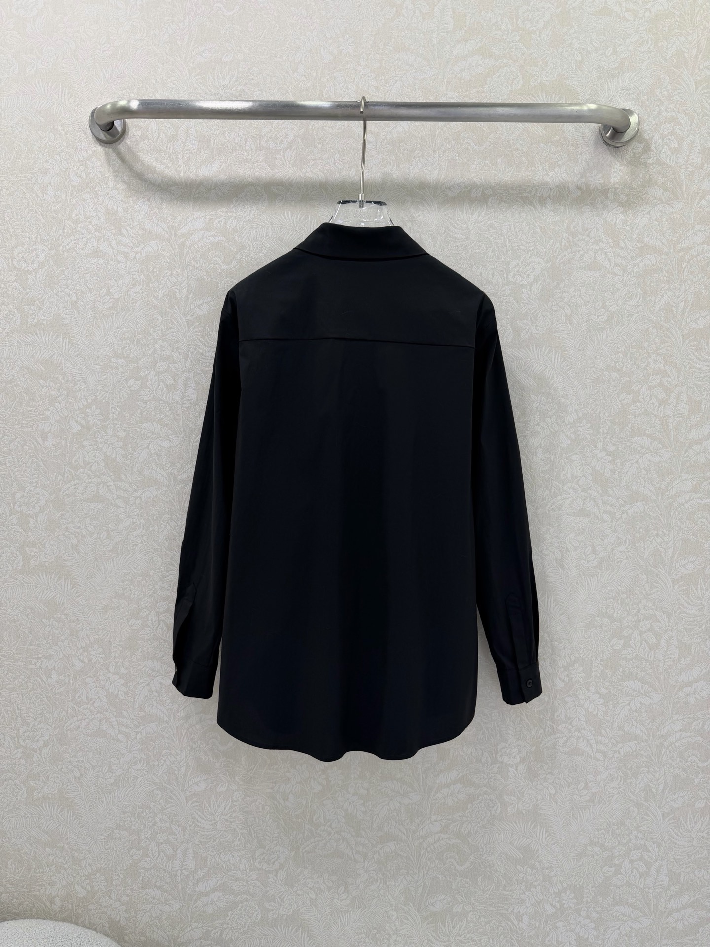 🔥🔥GUCC*26新款👑中古风衬衣 没有什么理由可以拒绝它 可A可乖的风格，版型属于谁都好驾驭的，日常通