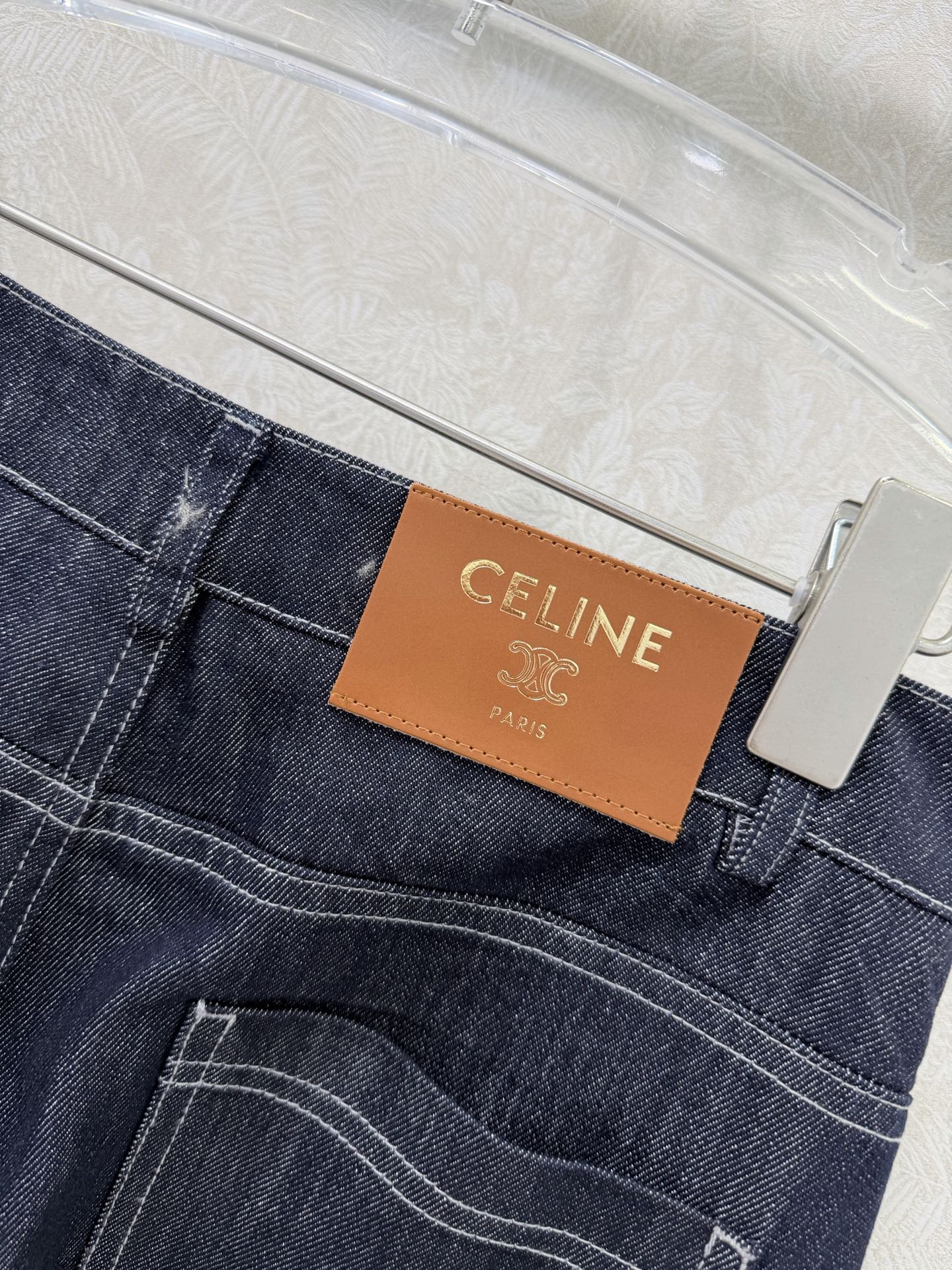 🔥🔥CELIN*26新款抽绳天气牛仔阔腿长裤 侧边刺绣字母logo低调奢华，后腰皮牌为设计增添了标志性点