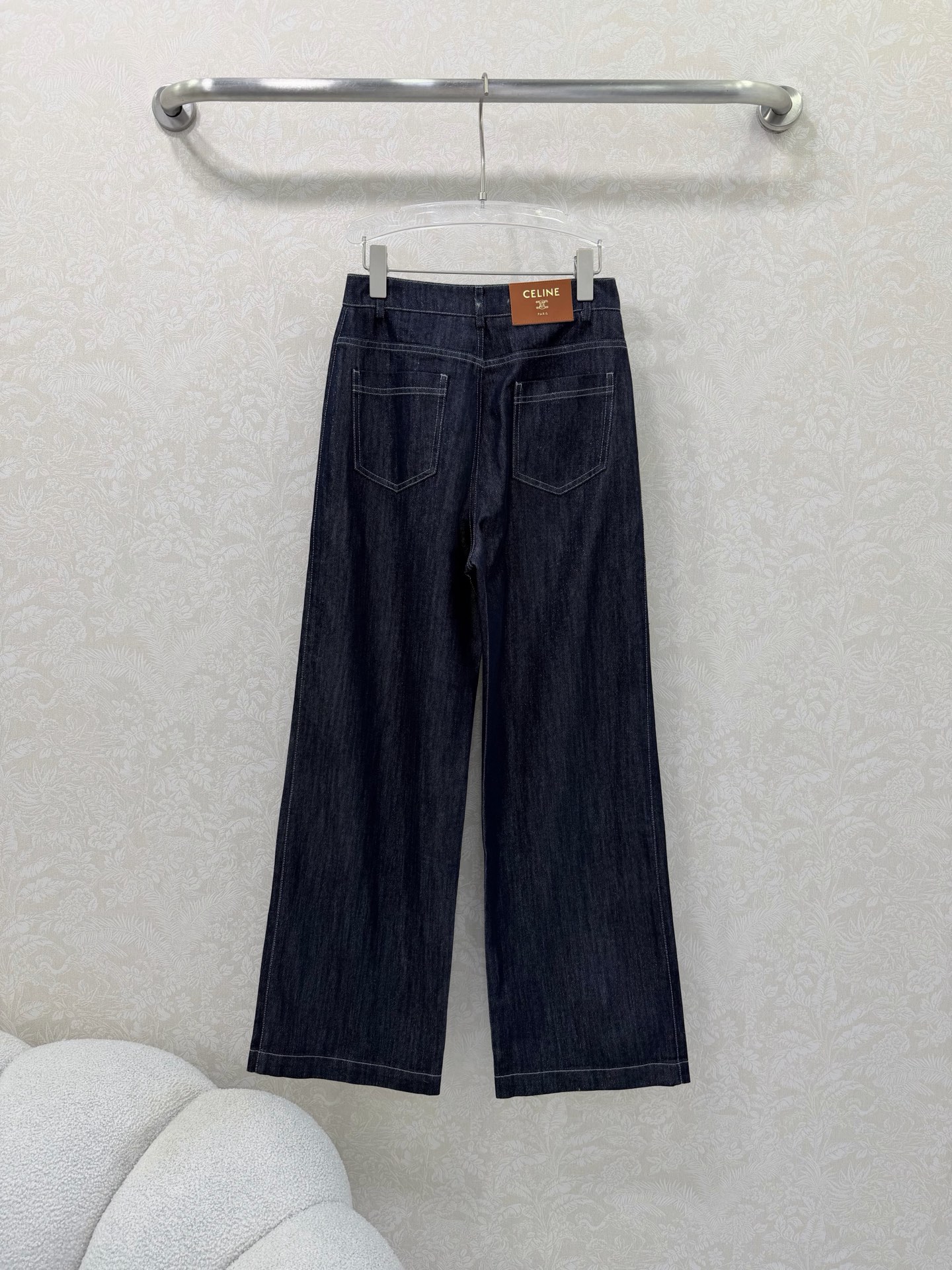 🔥🔥CELIN*26新款抽绳天气牛仔阔腿长裤 侧边刺绣字母logo低调奢华，后腰皮牌为设计增添了标志性点