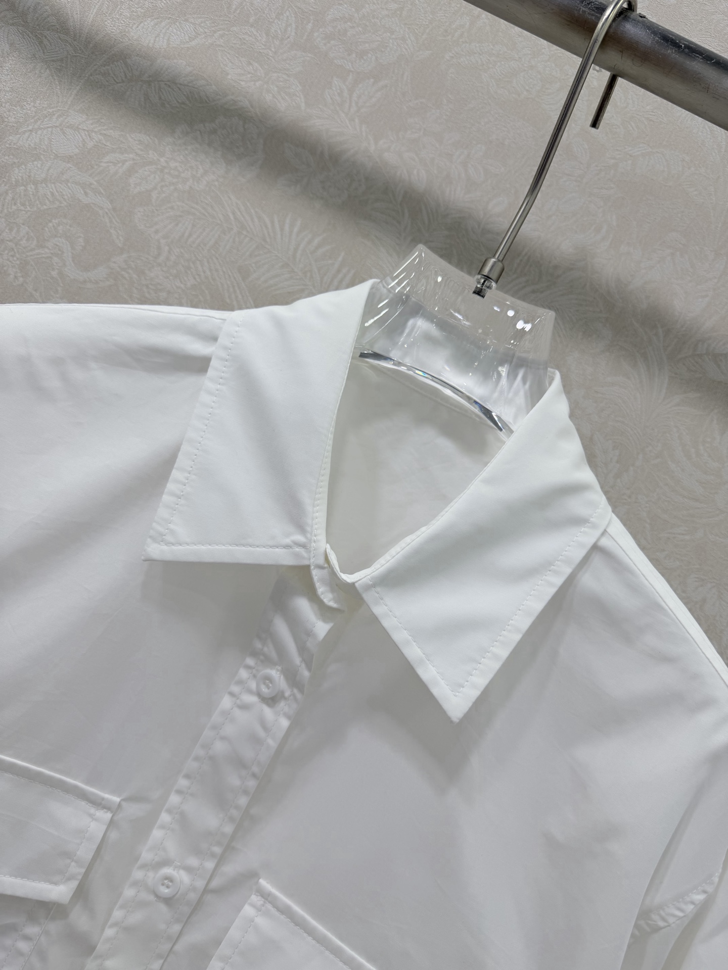 🔥🔥Celin*26新款衬衣 进口斜纹全棉材质 舒适细腻 透气十足 通体素色百搭耐看 胸前口袋搭配金属定