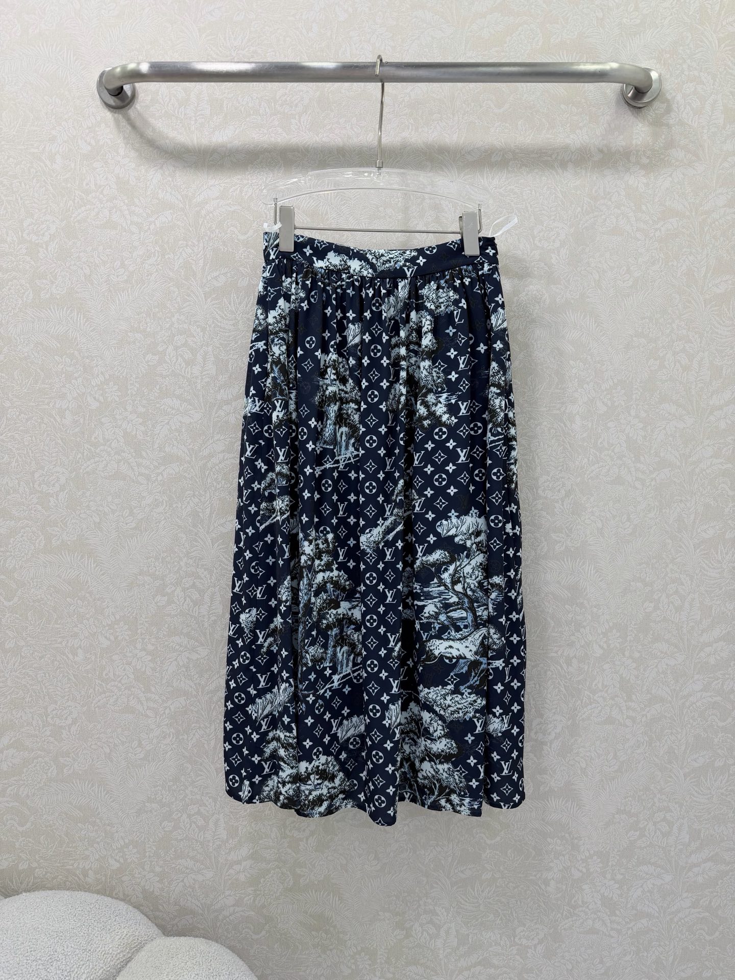 🔥🔥Louis Vuitt*n*26新款满幅老花印花半裙 气质甜美高级的百褶半身裙，算是也少不了这样时髦