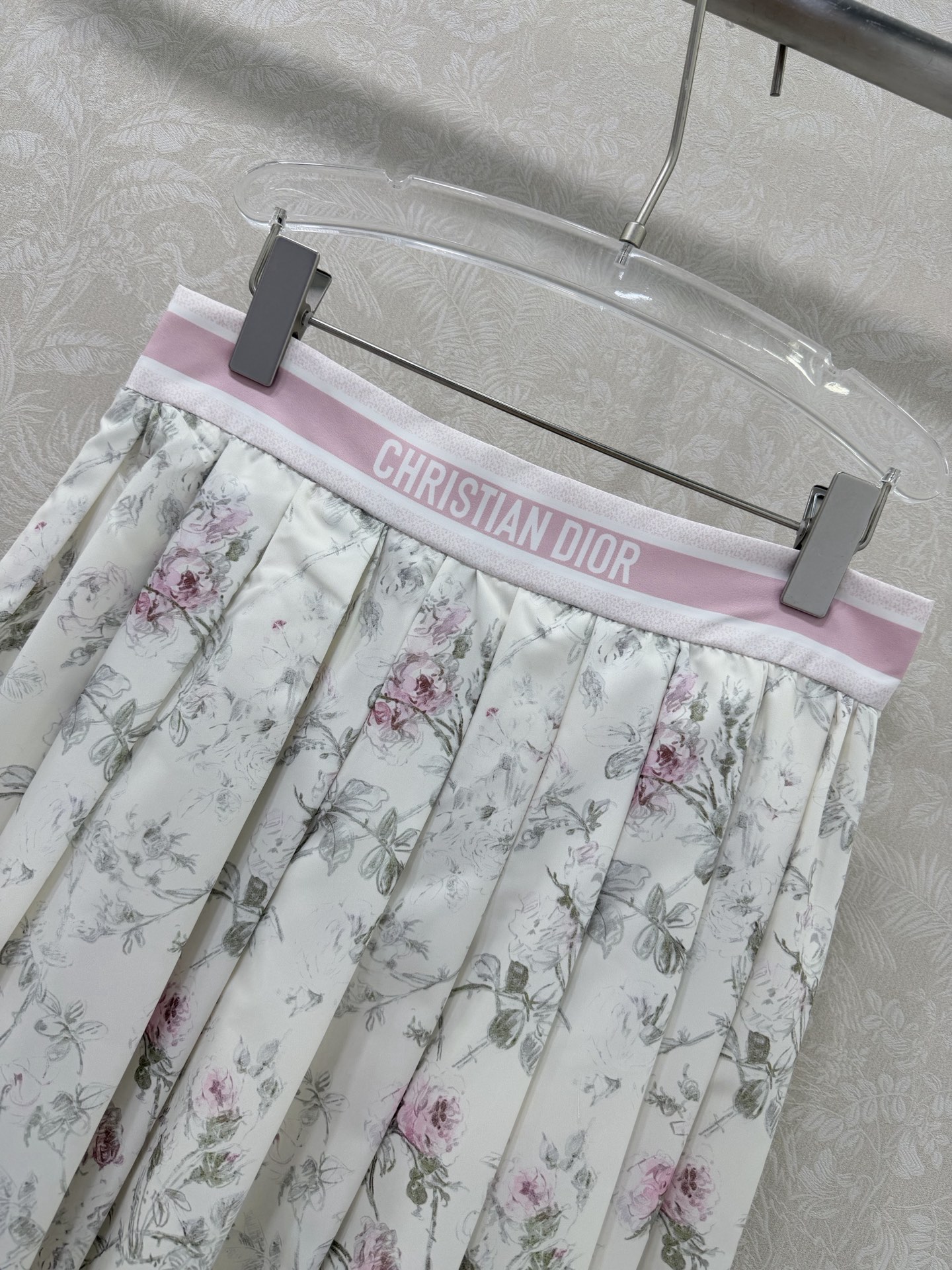 🔥🔥 DIO* 26早春系列渡假新品vessel 花园元素图案定位印花半身裙🦋 腰头字母logo 群身超