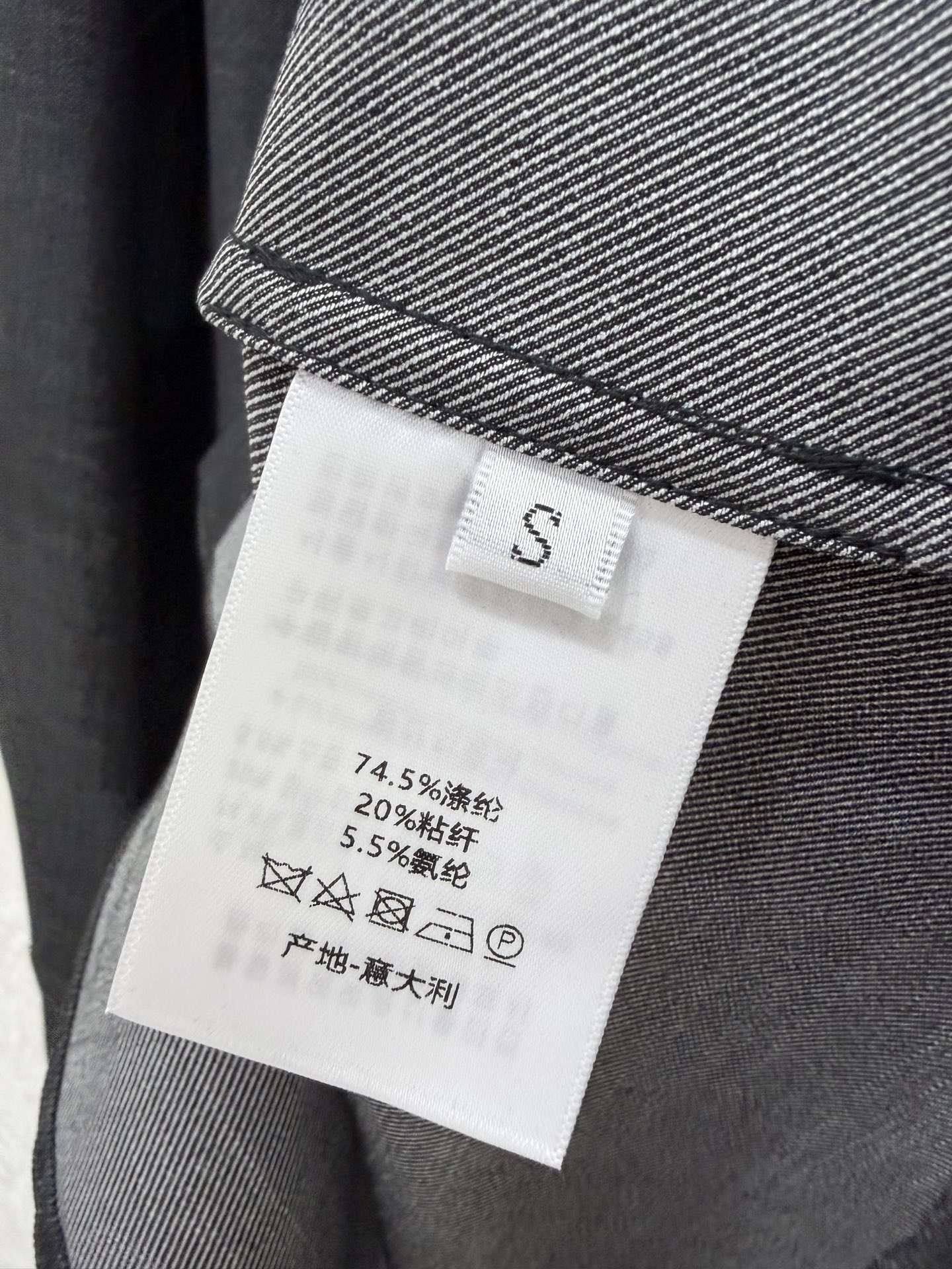 🔥🔥Dio*26新款翻领牛仔棉长袖衬衣 胸前提花牛仔撞色口袋 衣身四叶草🍀刺绣字母logo低调奢华，为设