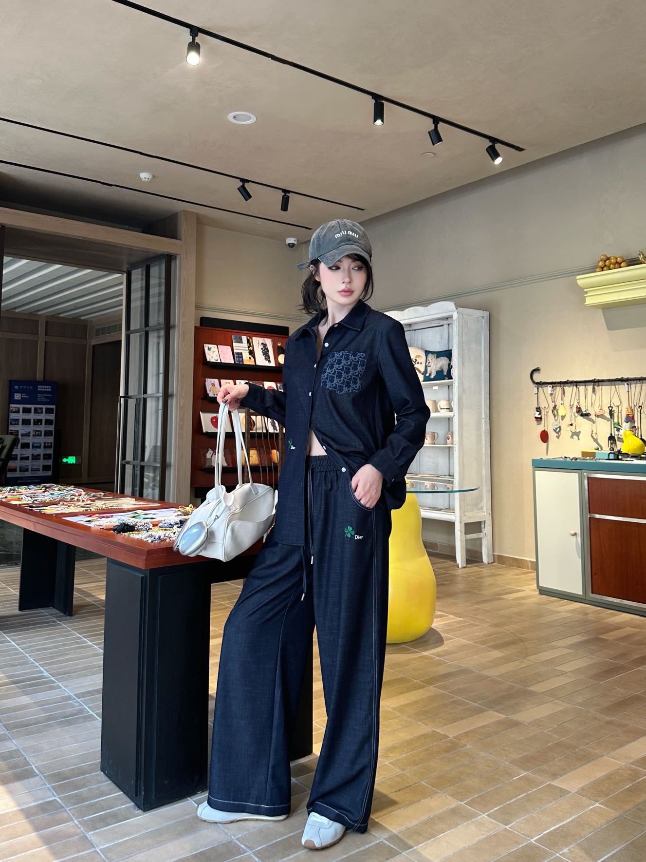 NO:720578,Model upper body picture sold separately, Dior-clothing, dior,19860909模特上身图 分开出售,迪奥-服装,dior,,Women's clothing