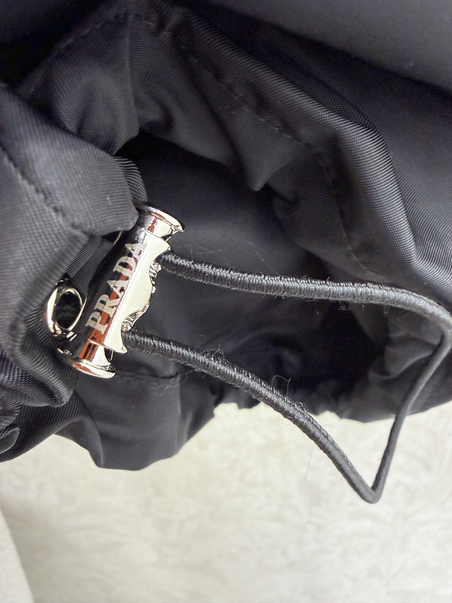 🔥🔥prad*26新款薄款尼龙防晒休闲阔腿长裤 一系列同步上新 外套➕长裤 分开出售 原版定制面料轻盈舒