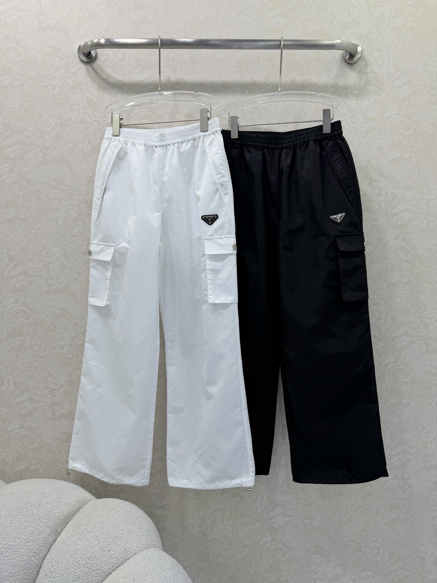 🔥🔥prad*26新款薄款尼龙防晒休闲阔腿长裤 一系列同步上新 外套➕长裤 分开出售 原版定制面料轻盈舒
