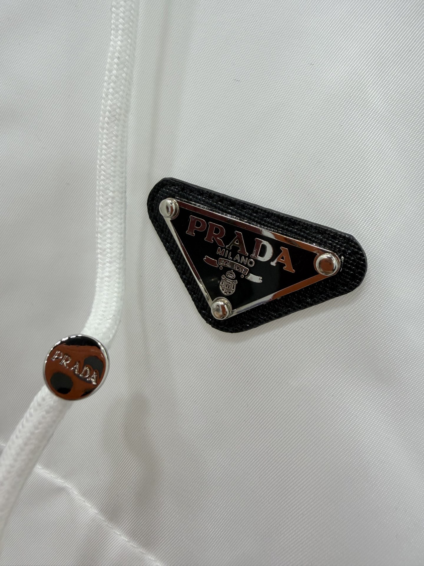 🔥🔥prad*26新款薄款尼龙防晒休闲连帽外套 一系列同步上新 外套➕长裤 分开出售 原版定制面料轻盈舒