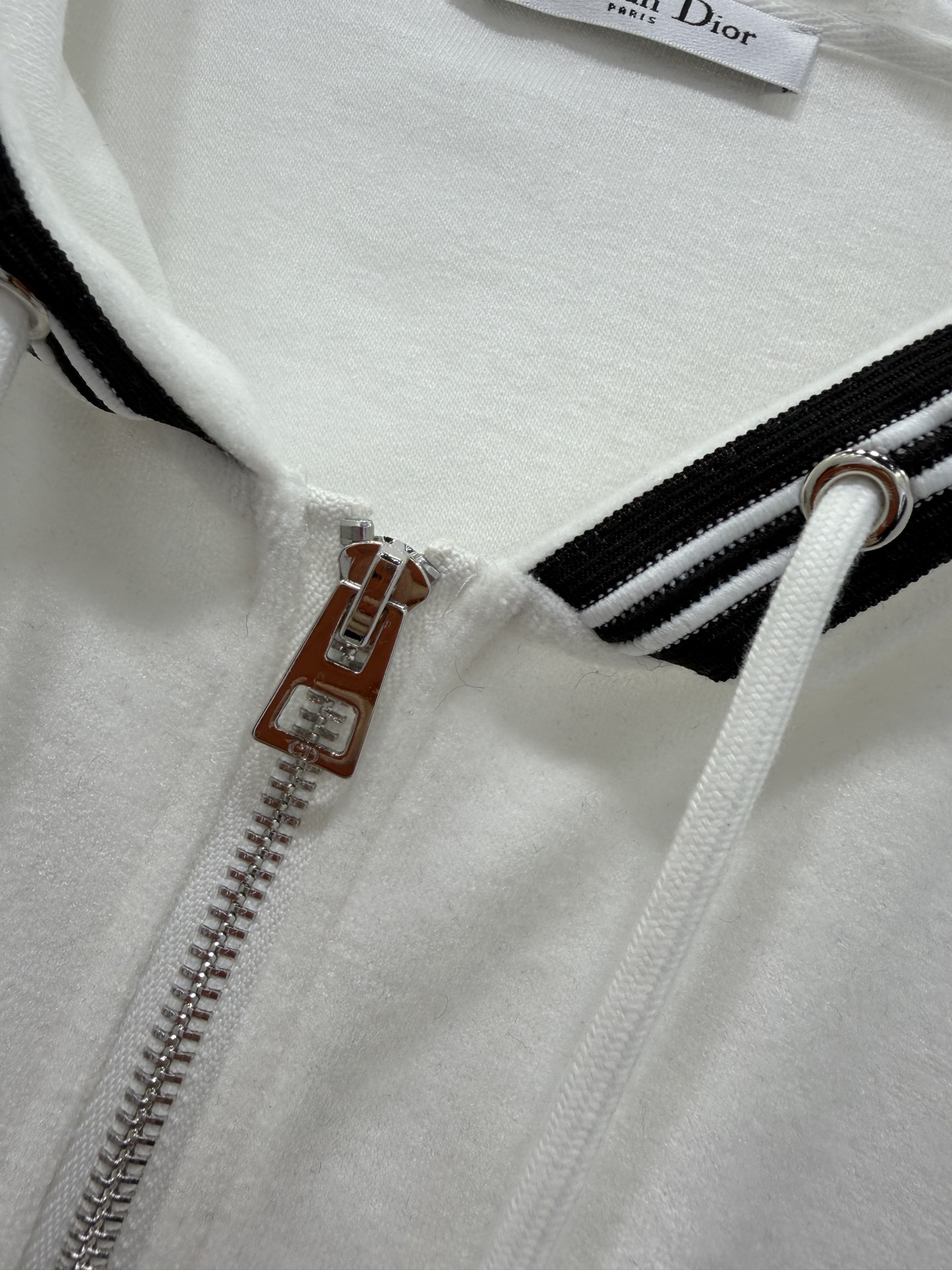 🔥🔥DIO*26新款毛巾面料套装 连帽拉链外套➕腰抽绳阔腿长裤的组合 外套裤子侧边均已条纹织带装饰 手感