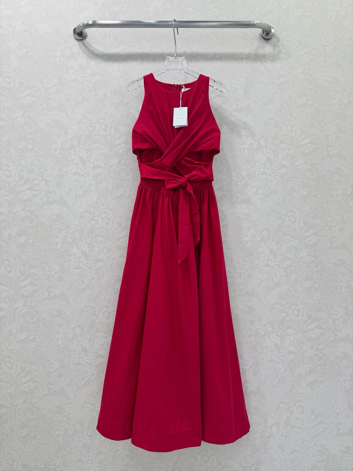 NO:722395,The highest version on the market, the girl inspects the goods, trims the three marks on the threads, and delivers the goods. You can post pictures and take videos. If you want quality or service, please add me on WeChat. We will not accept urgent orders. zimmerm*26 New style vest dress with hollow waist and straps. Overweight craftsmanship is coming!  The whole piece is fiery red and super atmospheric. It is a perfect replica of yb. The skirt is made of cotton and linen. It has a fairy atmosphere and a sense of high-end. It is a healing style for summer. It has the style of a younger girl. The temperament is elegant and sweet!  The style is versatile and easy to pick, and the workmanship quality is visible. Single color size 4 SMLXL, Zimmerman-clothing, skirts,19860909市面最高版本小妹验货、修剪线头上三标、发货可发图及拍视频,要品质要服务的加我微信,不接急单. zimmerm*26新款腰部镂空绑带背心连衣裙 超重工艺来袭！整件烈火红超大气 完美复刻yb 裙身棉麻面料 仙女氛围感满满 高级感看得见 夏天治愈系穿搭 减龄少女风 气质优雅不失甜美！版型百搭不挑人 做工品质看得见 单色4码SMLXL,兹默曼-服装,skirts,,Women's clothing