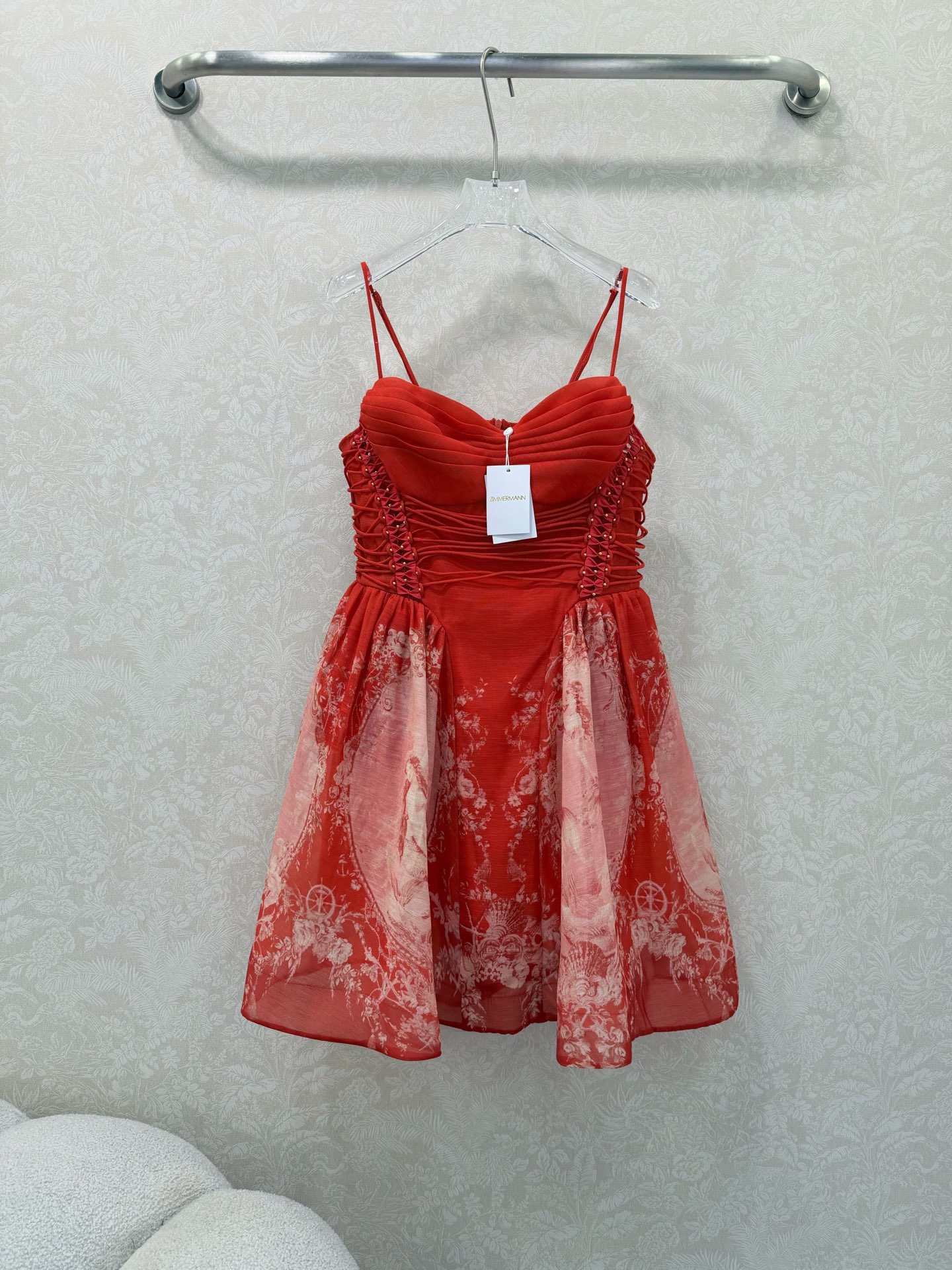 NO:722389,The highest version on the market, the girl inspects the goods, trims the three marks on the threads, and delivers the goods. You can post pictures and take videos. If you want quality and service, add me on WeChat. We will not accept urgent orders. ZIMMERM*26 New Mermaid ♀ Printed suspender dress, short style shipped. The chest straps and waist pleats outline the waistline, invisible zipper opening and closing, and the waist is tightened. The summer atmosphere is filled with flowers and paired with a thin rope belt of this fabric.  The fairy with an oversized skirt is overall high-end and shows retro charm. Short style, 3 colors and 4 sizes, SMLXL, Zimmerman-clothing, skirts,19860909市面最高版本小妹验货、修剪线头上三标、发货可发图及拍视频,要品质要服务的加我微信,不接急单. ZIMMERM*26新款美人鱼♀印花吊带连衣裙 短款出货 胸前绑带腰身褶皱 勾勒腰线让人眼前一亮,隐形拉链开合,腰部收腰 夏日氛围拉满繁花簇拥搭配本布细绳腰带 超大摆裙摆仙女本仙整体高级又展现复古魅力气质.短款 3色4码SMLXL,兹默曼-服装,skirts,,Women's clothing