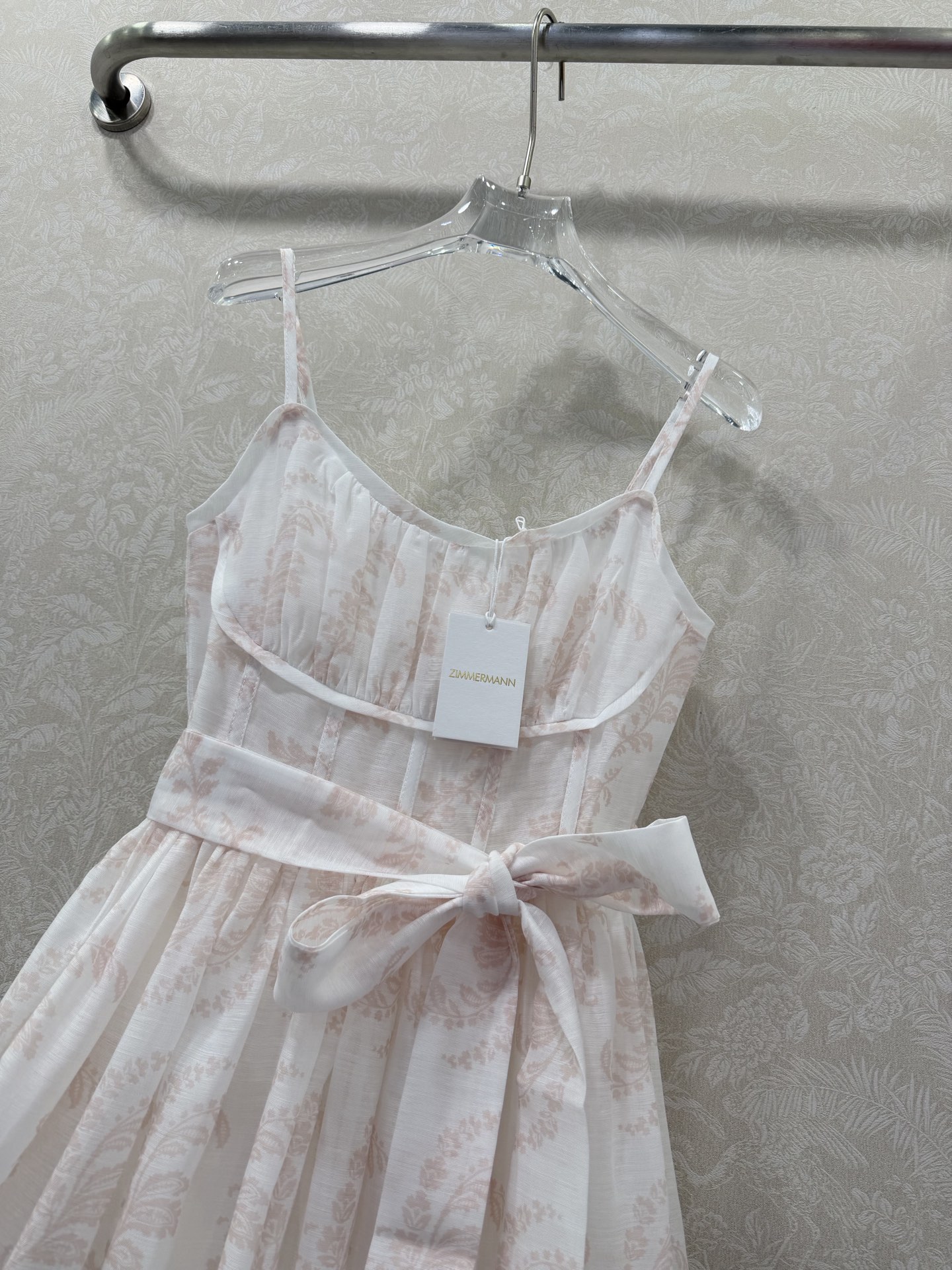 🔥🔥ZIMMERMA*N 26新款复古印花系带吊带裙 温柔复古风！胸前褶皱显眼神 印花系带吊带连衣裙 一