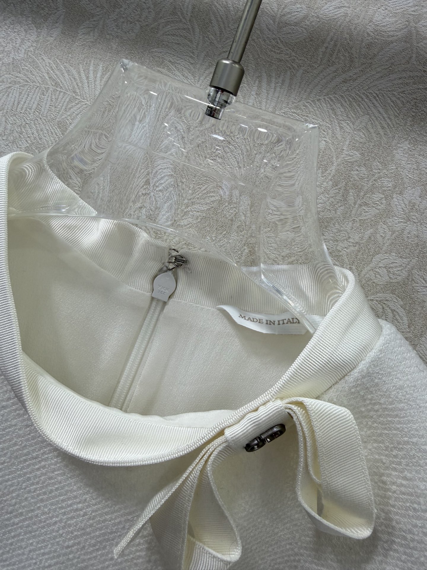 🔥🔥DIO*26新款领口蝴蝶结无袖连衣裙高版出品 100%真丝内衬 注意细节区分版本‼️ 🎀初恋感拉满的