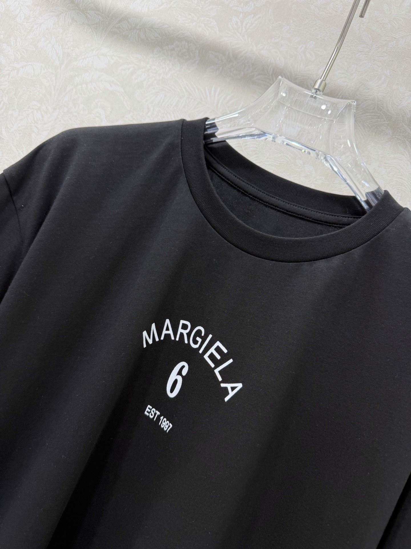 🔥🔥 Maison Margiel* 26新款短袖T恤 极简的弧形字母印花，自带高级感，低调又有辨识度。