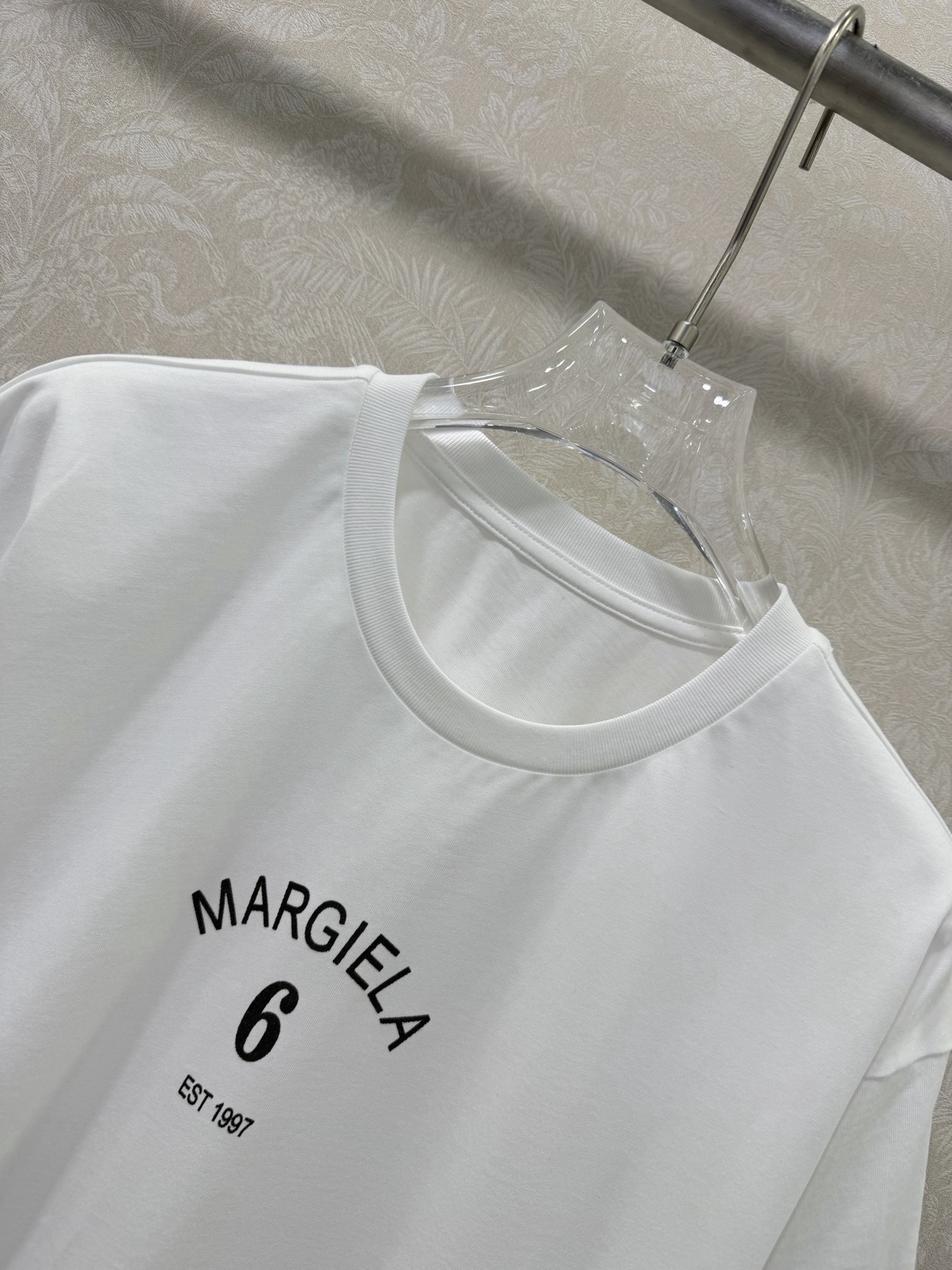 🔥🔥 Maison Margiel* 26新款短袖T恤 极简的弧形字母印花，自带高级感，低调又有辨识度。