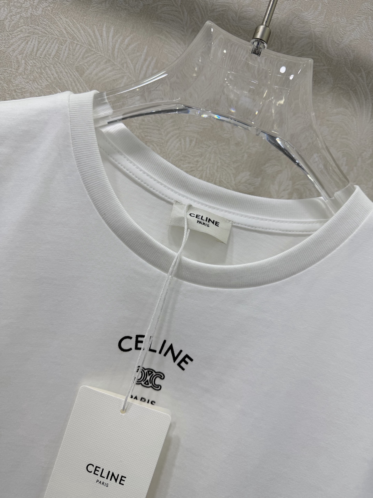 🔥🔥CELIN*26新款极简凯旋门印花短袖T恤 通勤休闲都显贵 经典圆领+利落小版型，修饰身形不挑人，单