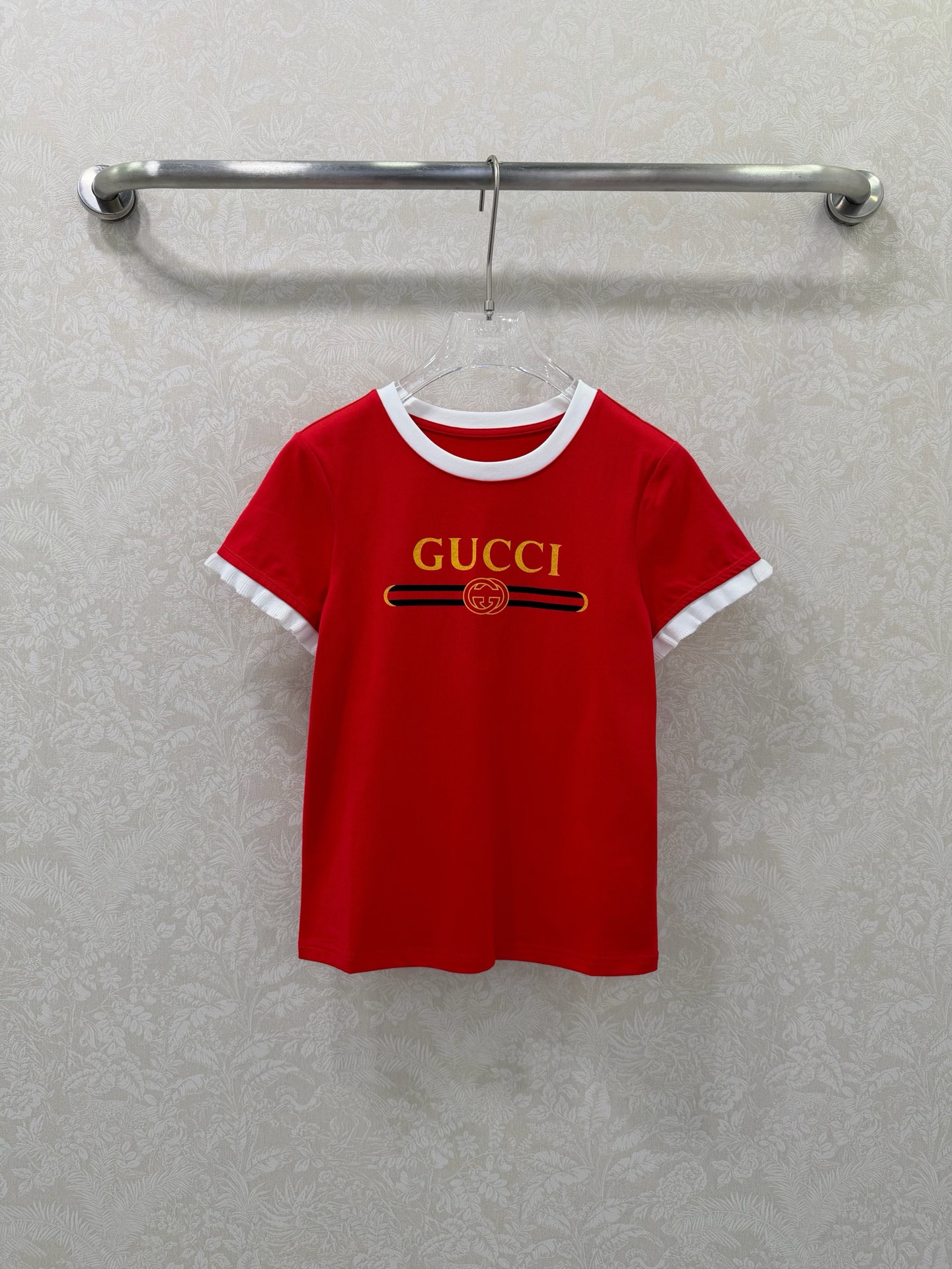 🔥🔥 GUCC*26 新款经典红绿织带撞色印花短袖T恤 粉/白/红三色，复古轻奢感拉满 针织花边短袖，甜