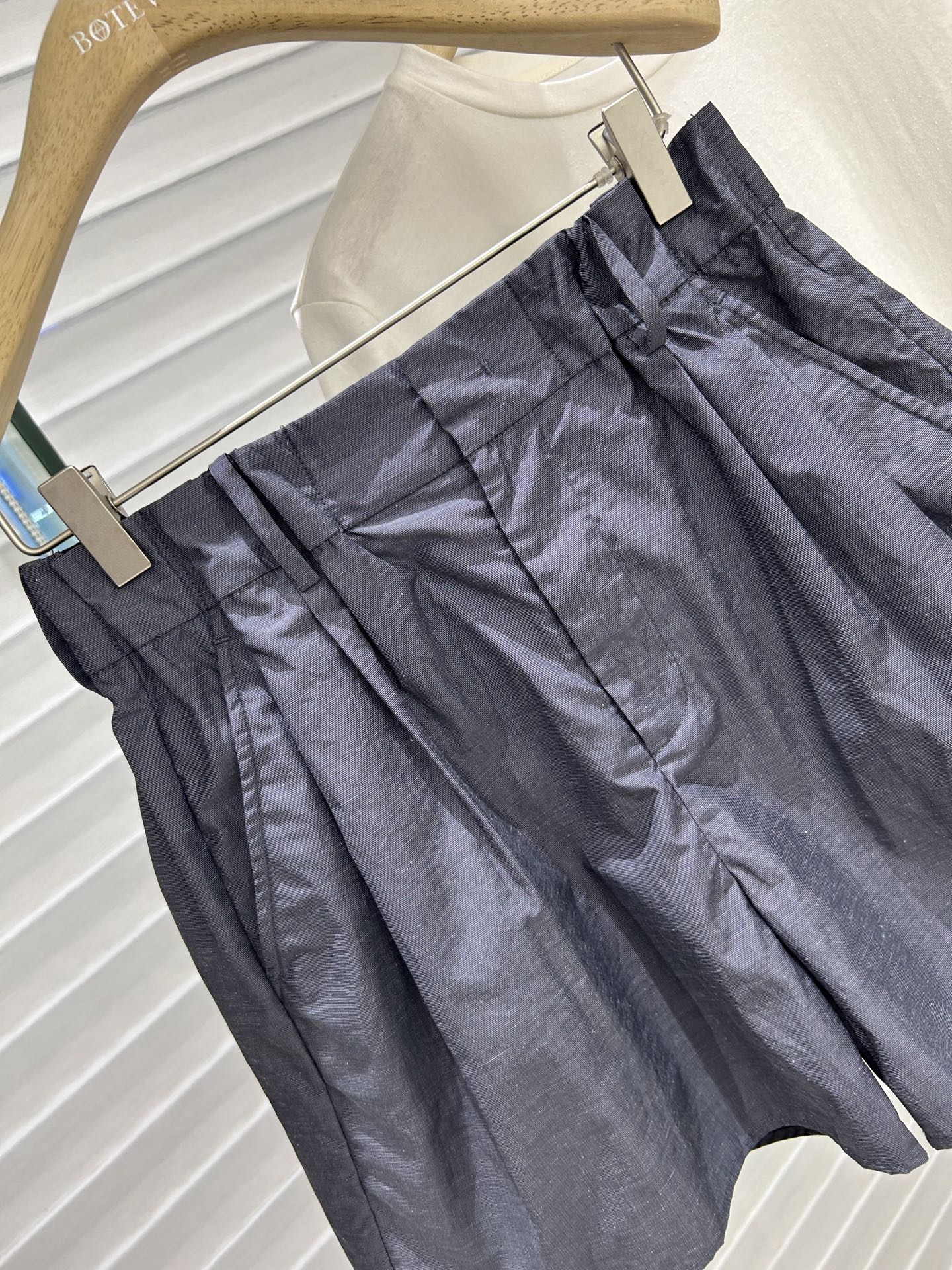 High-Waisted Bloomers Shorts - Comfortable Elastic Waist, Flattering Wide Leg Design 5 i1748438721992 3228 0 3