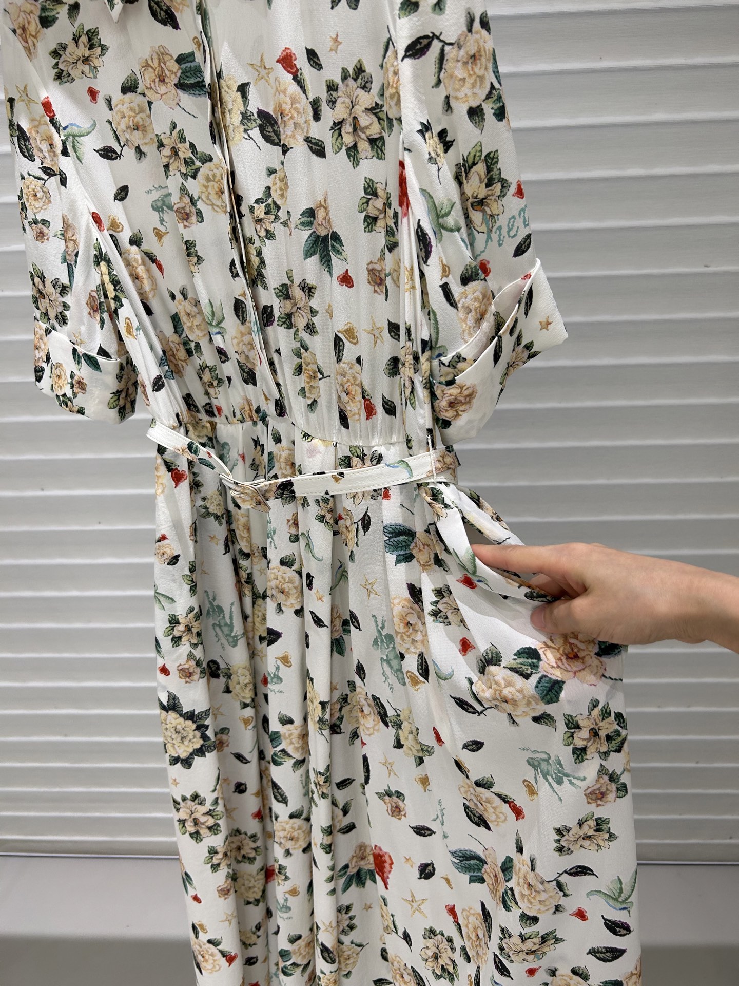 Elegant Gardenia Silk Dress with Belt - Floral Print, Size 36-40, New 2025 Collection 7 i1748533522857 2412 0 5