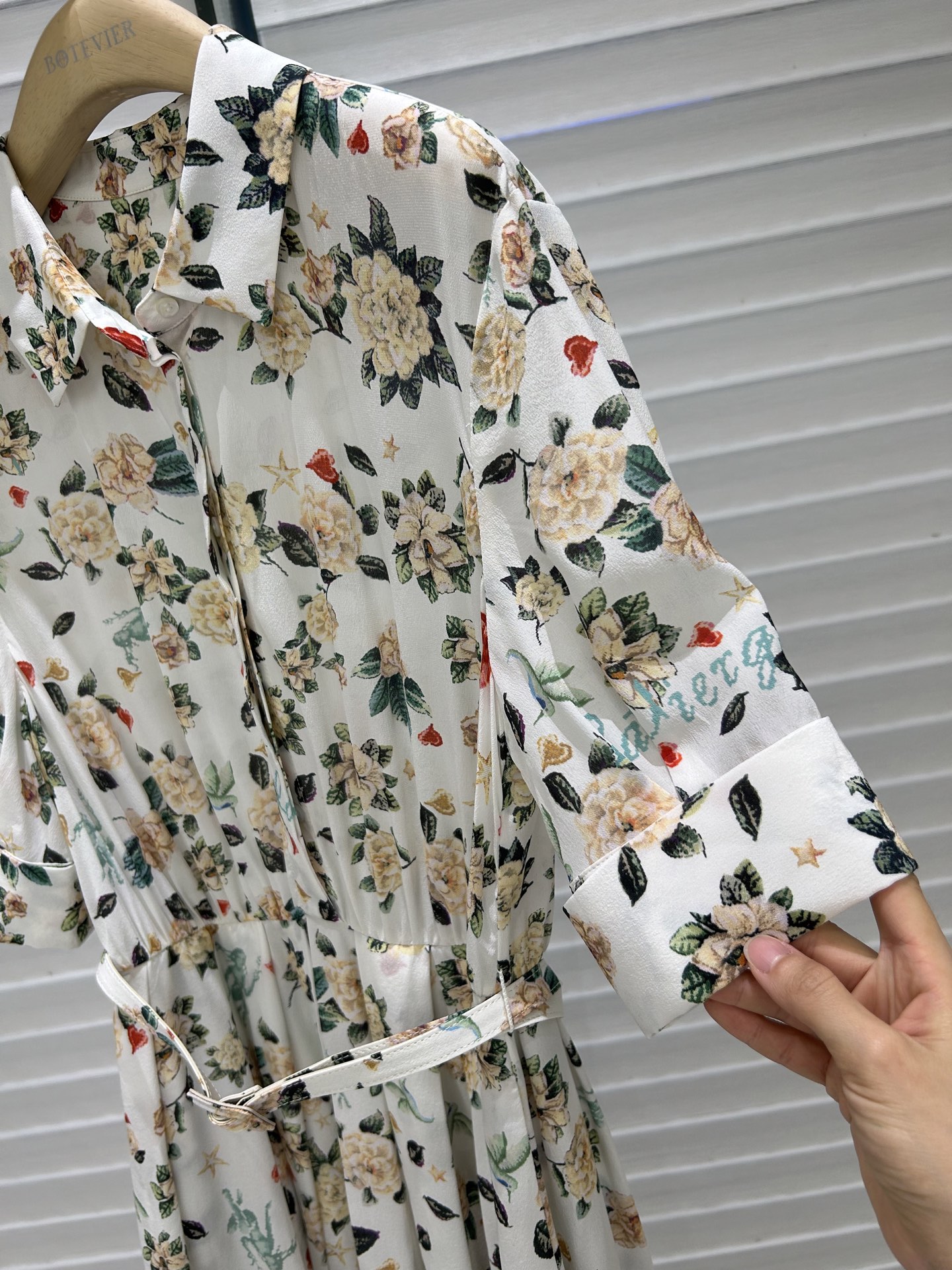 Elegant Gardenia Silk Dress with Belt - Floral Print, Size 36-40, New 2025 Collection 5 i1748533527888 3982 0 3