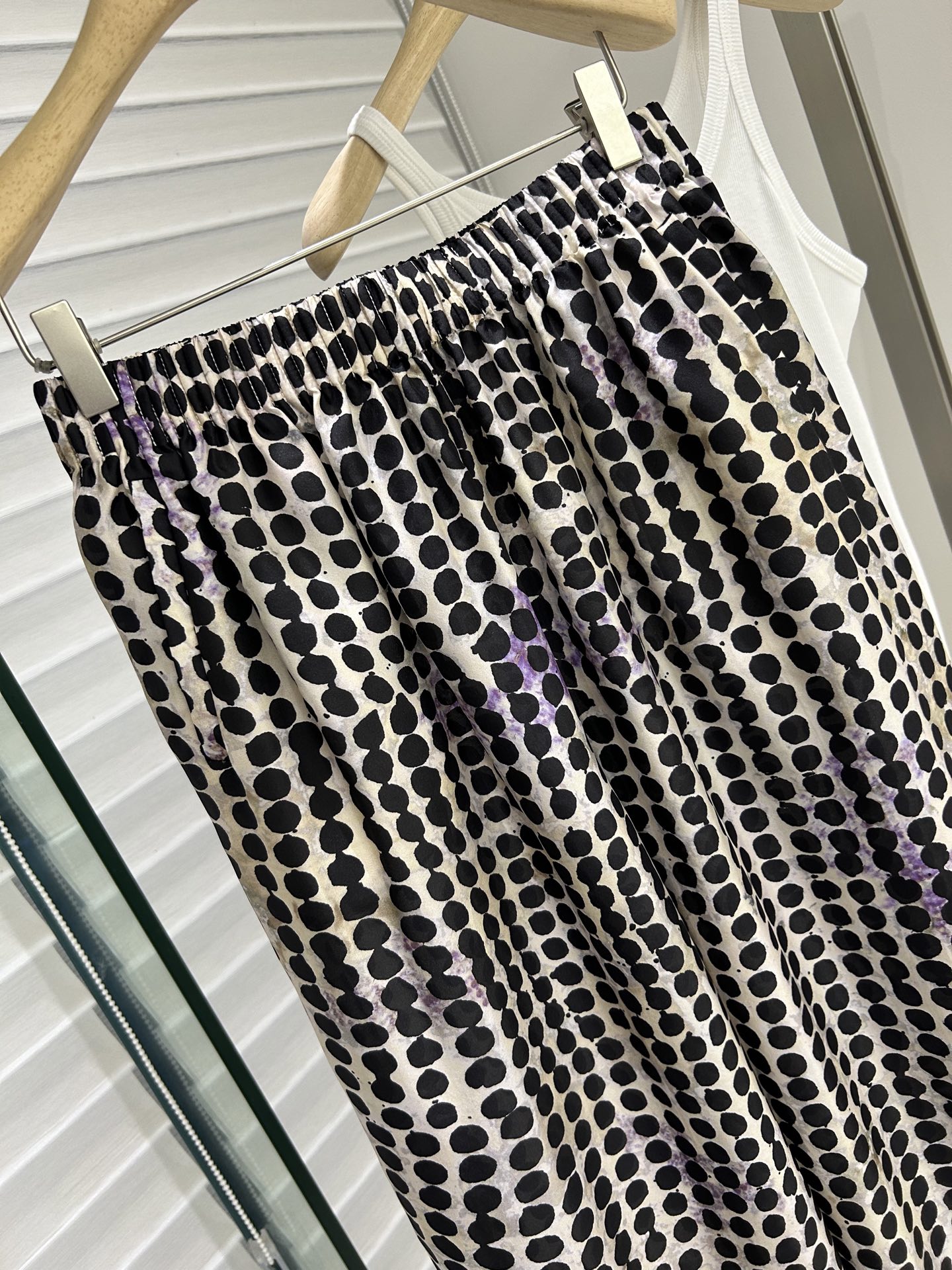 Dior Purple Polka Dot Silk Pants - Elegant & Lightweight, Sizes 36-40 5 i1748533998659 340 0 4