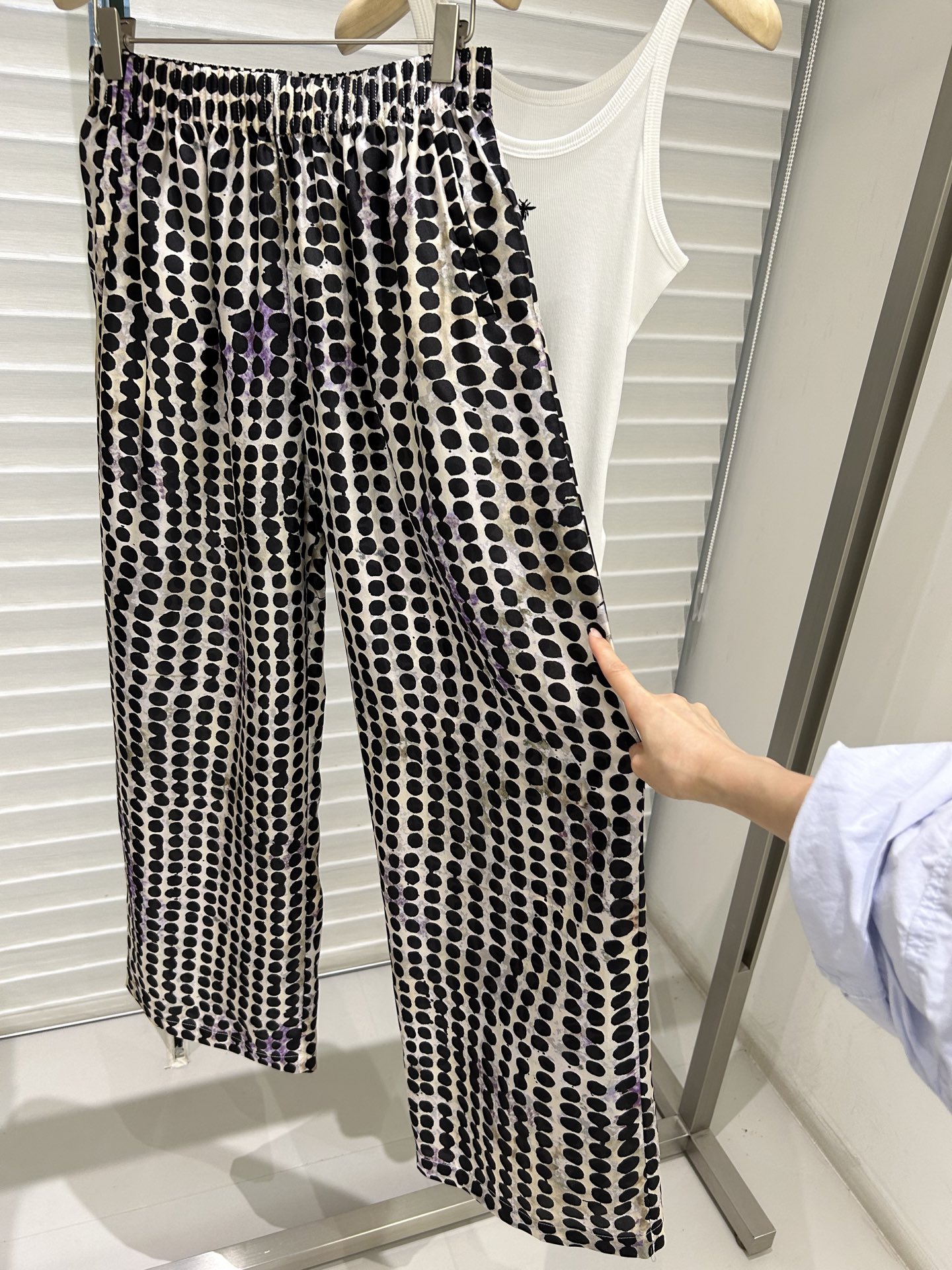 Dior Purple Polka Dot Silk Pants - Elegant & Lightweight, Sizes 36-40 6 i1748533998685 7478 0 3