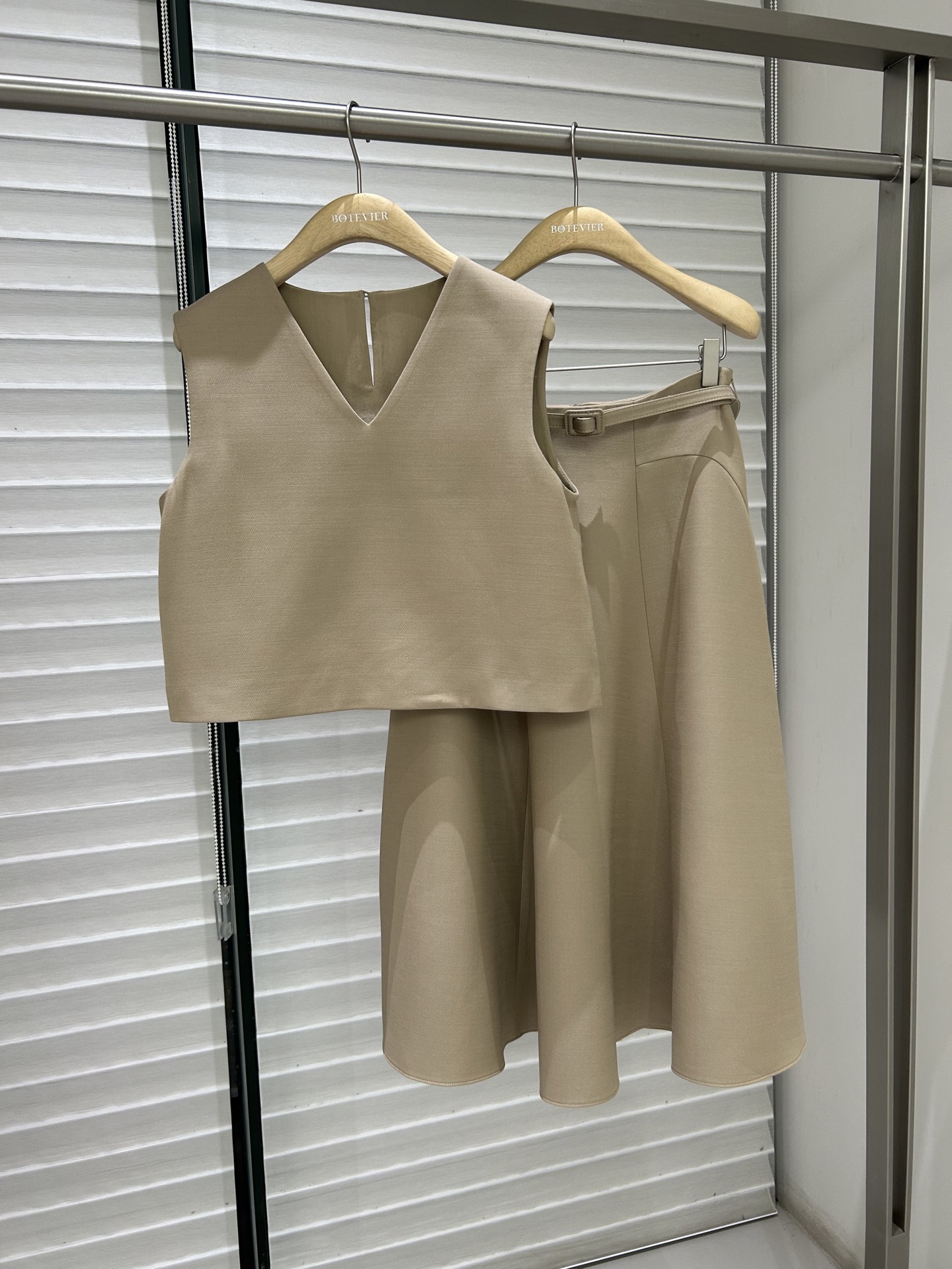 Dior V-Neck Silk Wool Vest Top - Chic, Modern Design 2 i1749907011552 2882 0 0