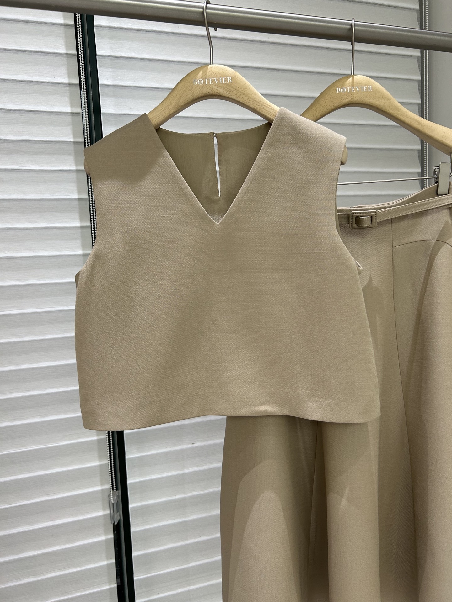 Dior V-Neck Silk Wool Vest Top - Chic, Modern Design 3 i1749907019230 7152 0 1