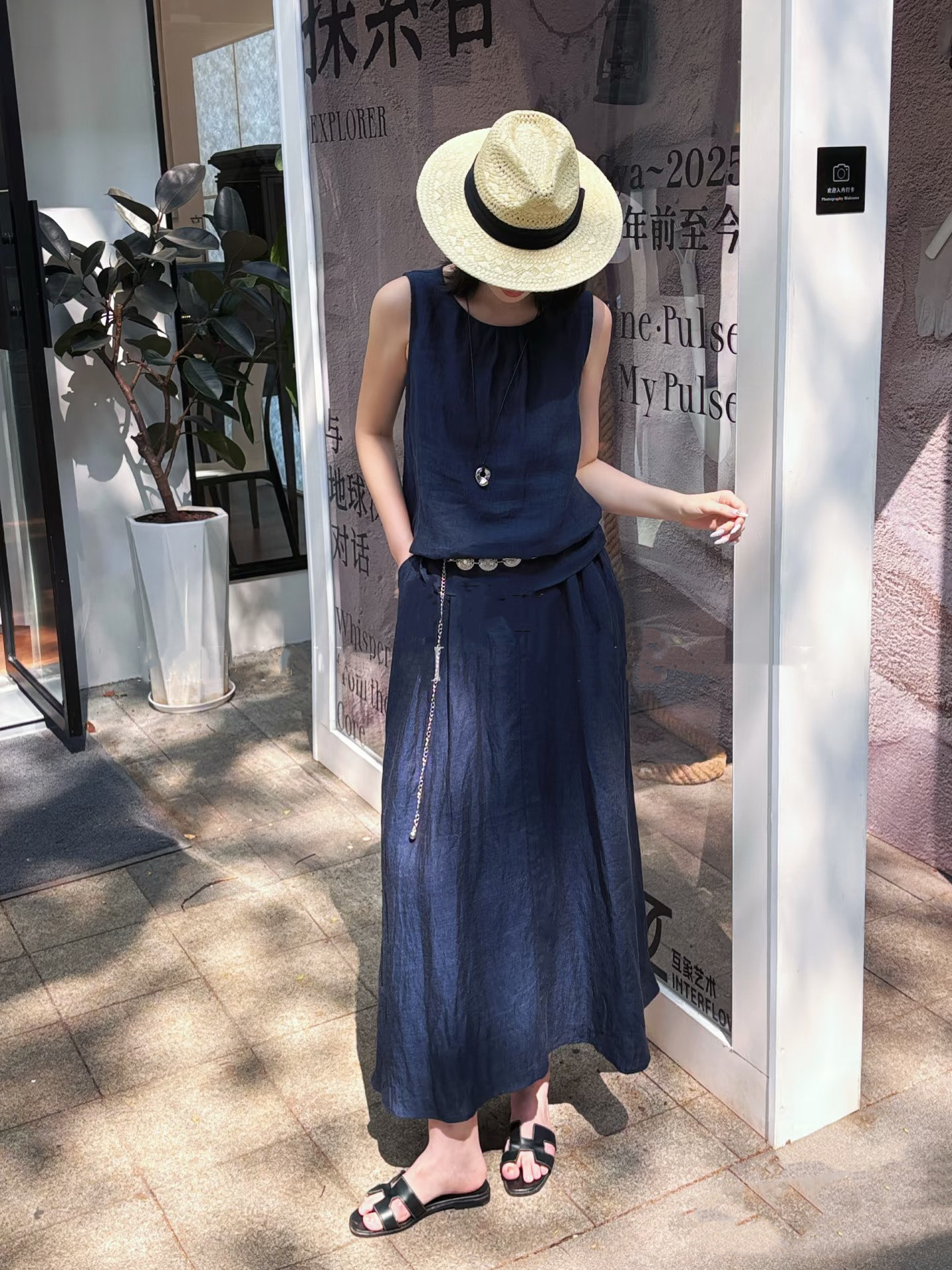 Linen Two-Piece Set: Minimalist Top & High-Waisted Skirt with Waist Chain 4 i1747405733316 3658 0 2