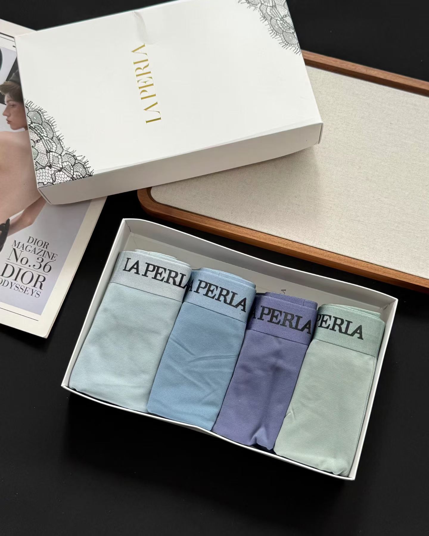 诺悠翩雅 Loro Piana 高定典藏名品高定成衣时装外套连衣裙衬衫T恤 #57EAC9CC