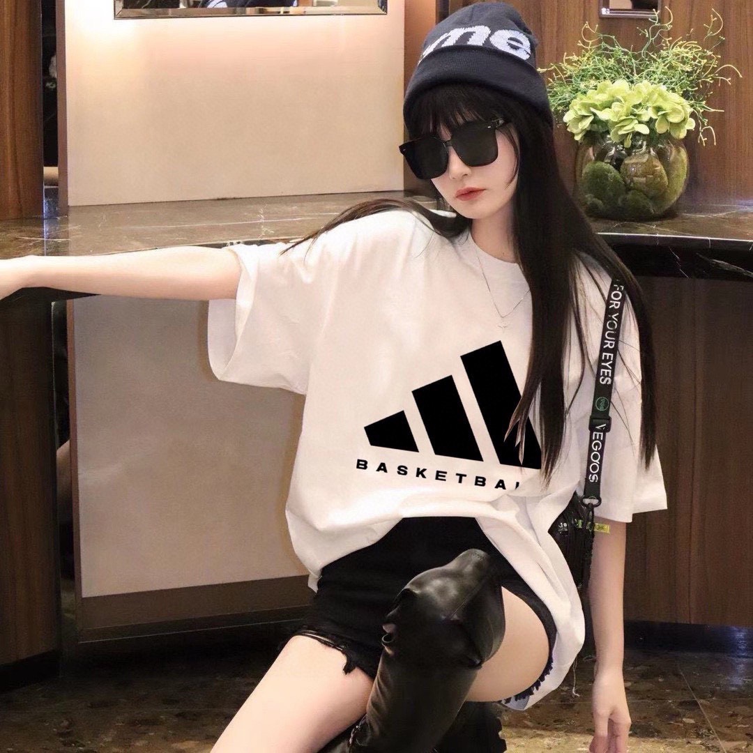 Alternative view of Balenciaga T-Shirt A278 13158