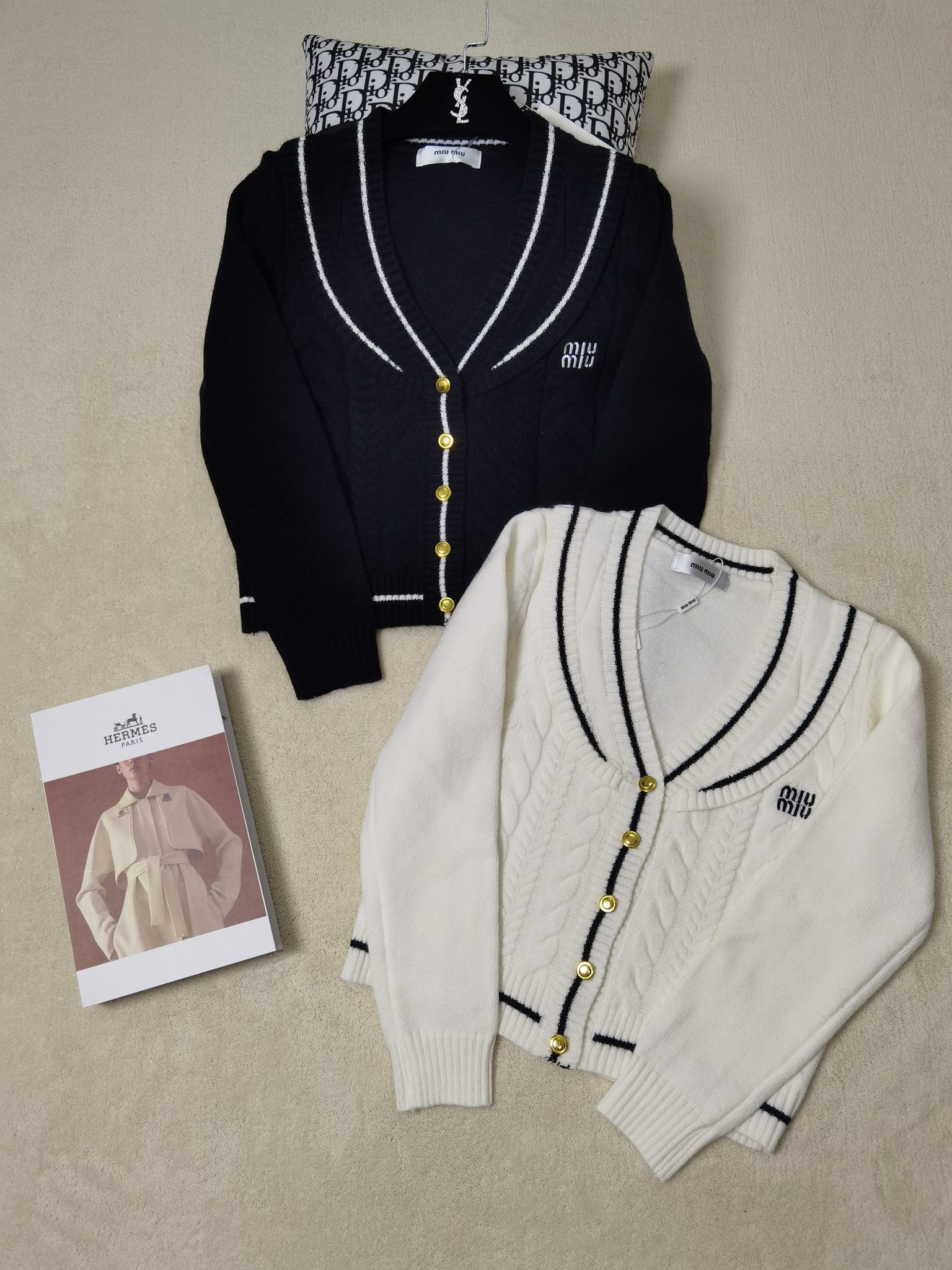 MiuMiu Clothing Cardigans Coats & Jackets Knit Sweater Sweatshirts Black White Embroidery Knitting