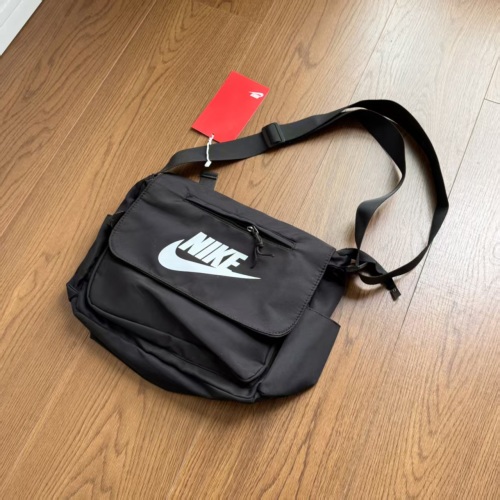 Nike Crossbody Bag, Couple Style, Versatile, Lightweight, Fashionable - Black 1 Nike Crossbody Bag, Couple Style, Versatile, Lightweight, Fashionable – Black
