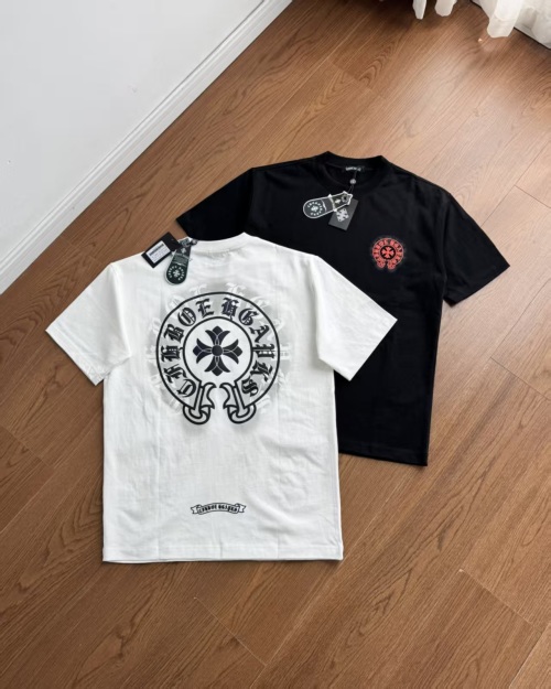 Chrome Hearts 2025 S/S Unisex T-Shirt - Medieval Font, Horseshoe & Cross Logos 1 Chrome Hearts 2025 S/S Unisex T-Shirt – Medieval Font, Horseshoe & Cross Logos