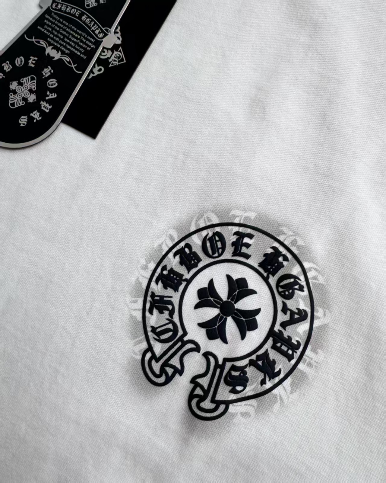 Chrome Hearts Camiseta de Manga Corta con Logo, Unisex, Algodón Premium 9 i1751195060620 6202 0 5