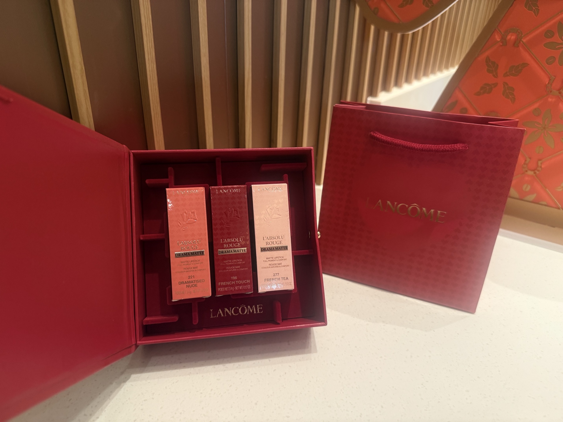 _dcI9seDG6pQQXbeAmxYmplcRQFOHxSCdJ8UabVQ